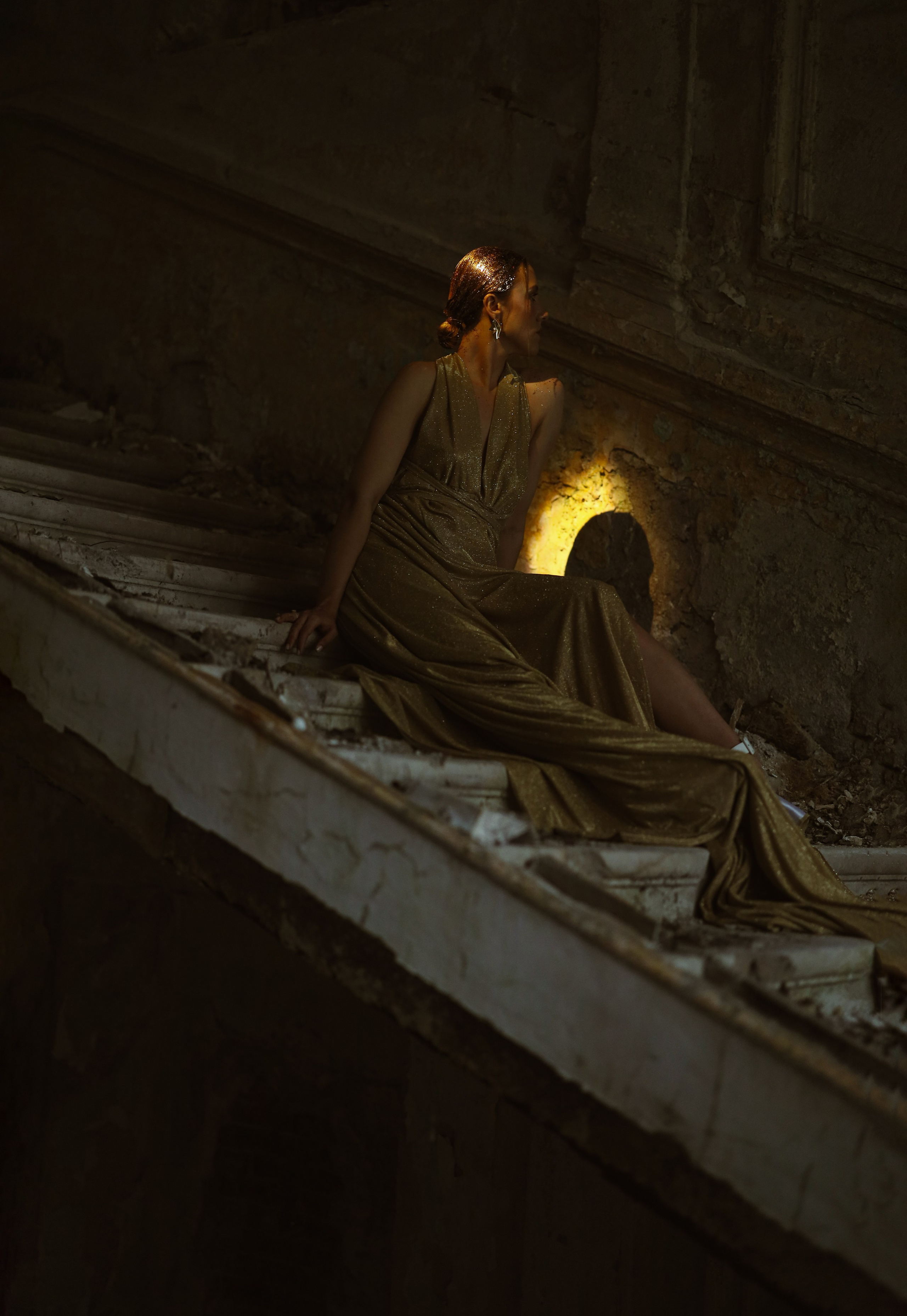 Фотосессия в заброшенном здании для Софии, Сухум, Абхазия. Свадебный и семейный фотограф в Абхазии Жанна Соснина