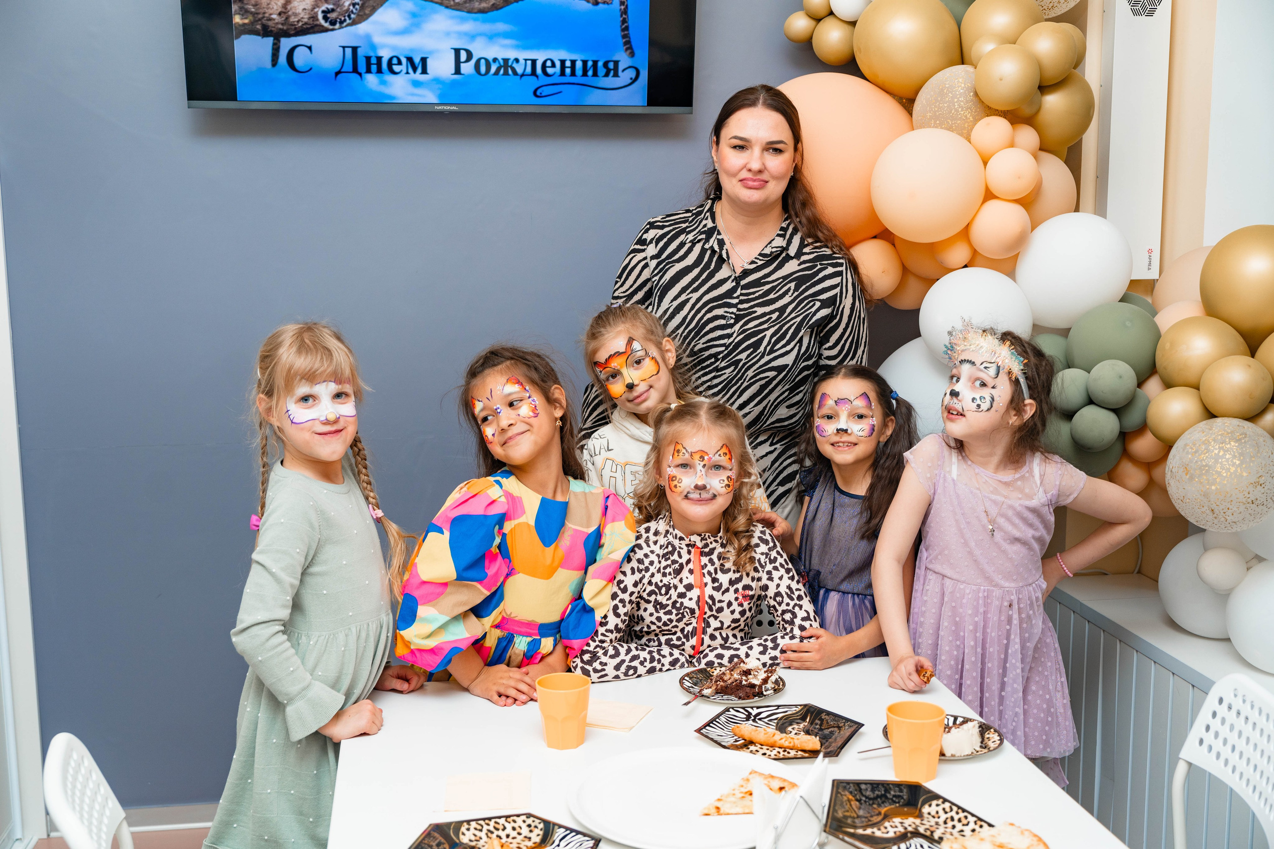 День Рождения Лауры в TiDi-клуб. Фотограф Никита Комаров