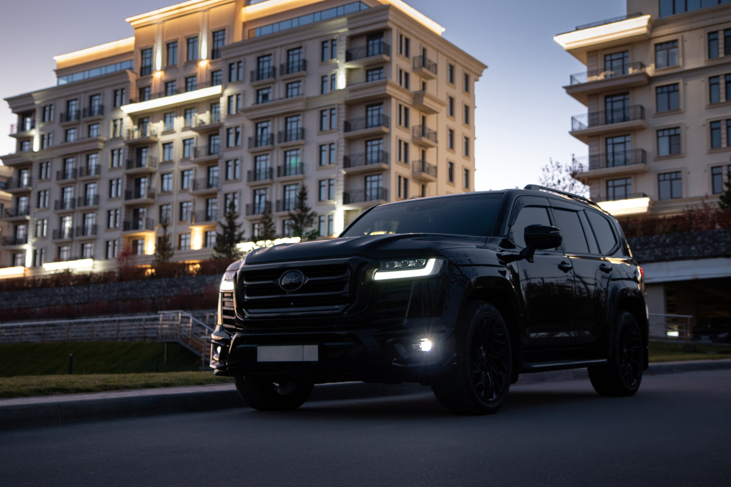 Toyota Land Cruiser 300. Автомобильный фотограф и видеограф в Новосибирске|Александра Косухина
