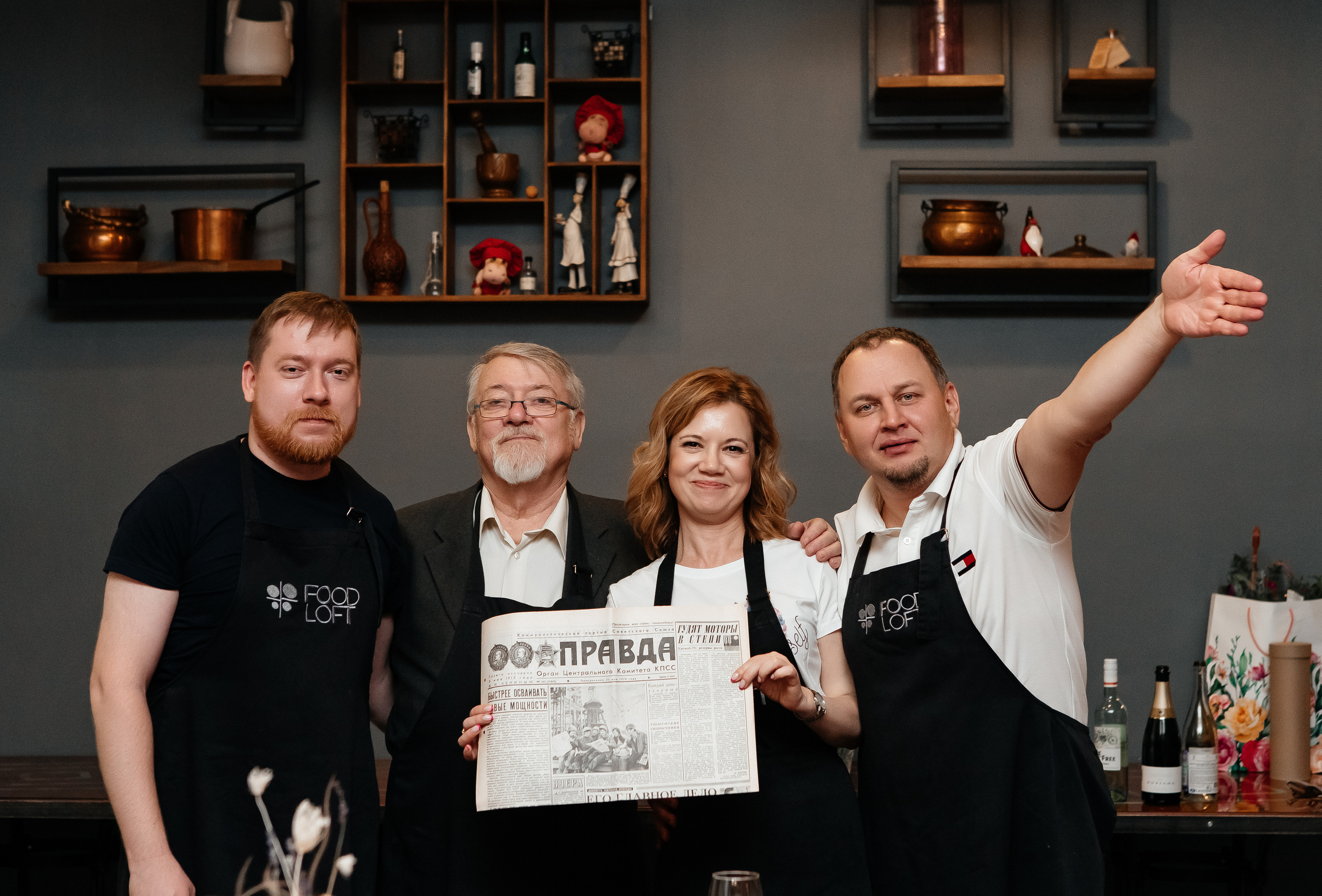 День рождения Марии в Food Loft. Семейный и свадебный фотограф в Петербурге Евгения и Николай Шевчук