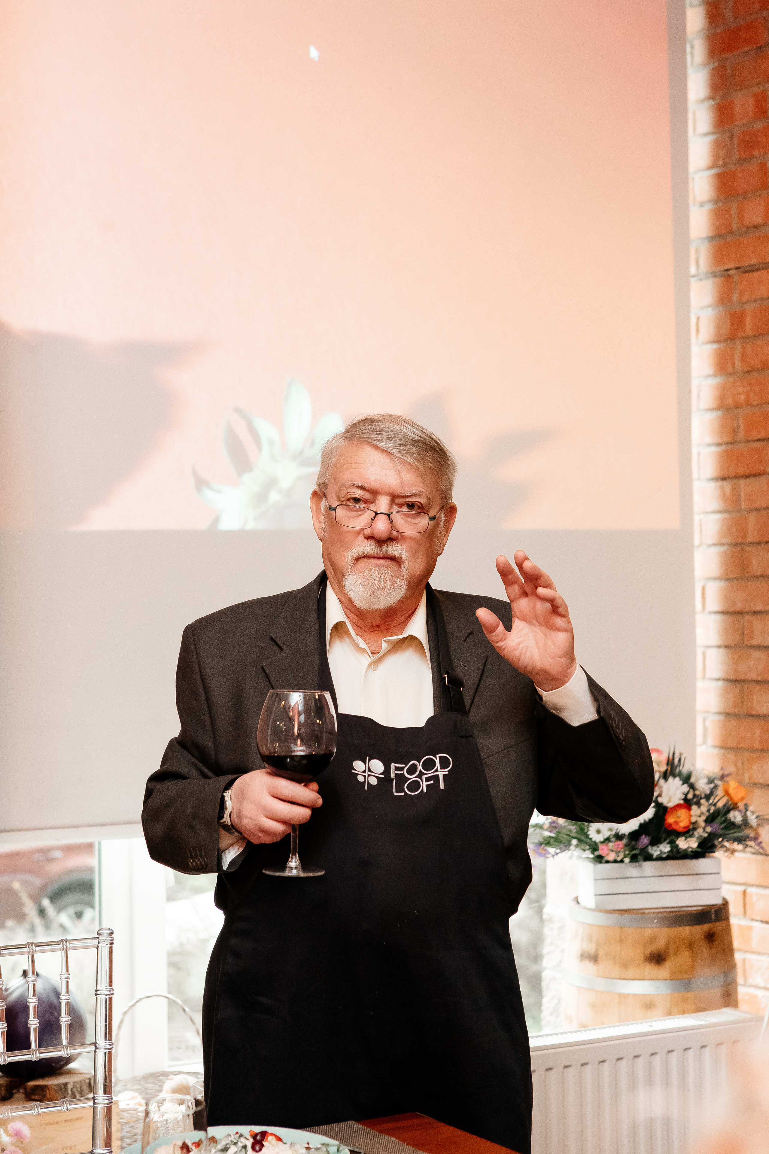 День рождения Марии в Food Loft. Семейный и свадебный фотограф в Петербурге Евгения и Николай Шевчук