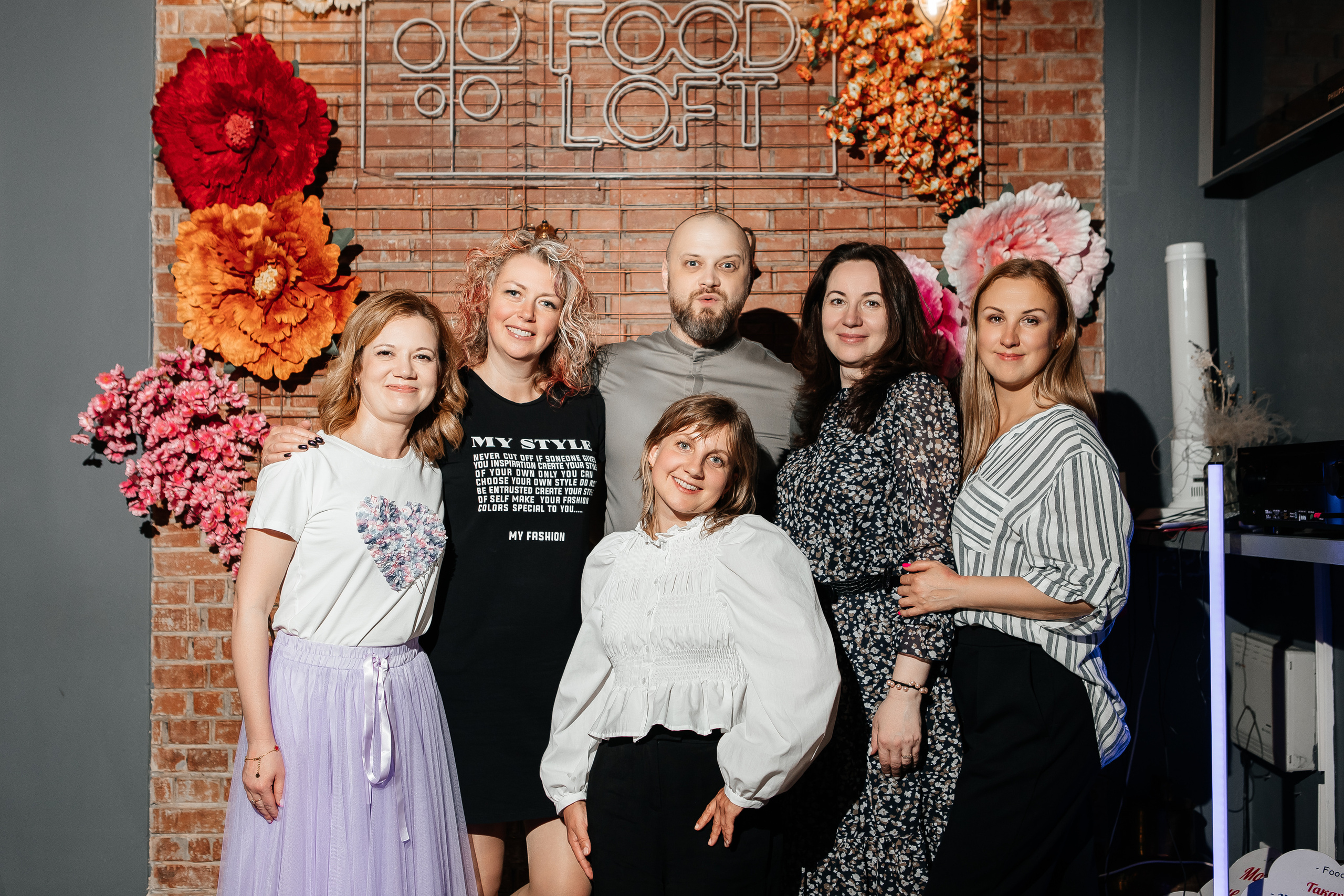 День рождения Марии в Food Loft. Семейный и свадебный фотограф в Петербурге Евгения и Николай Шевчук