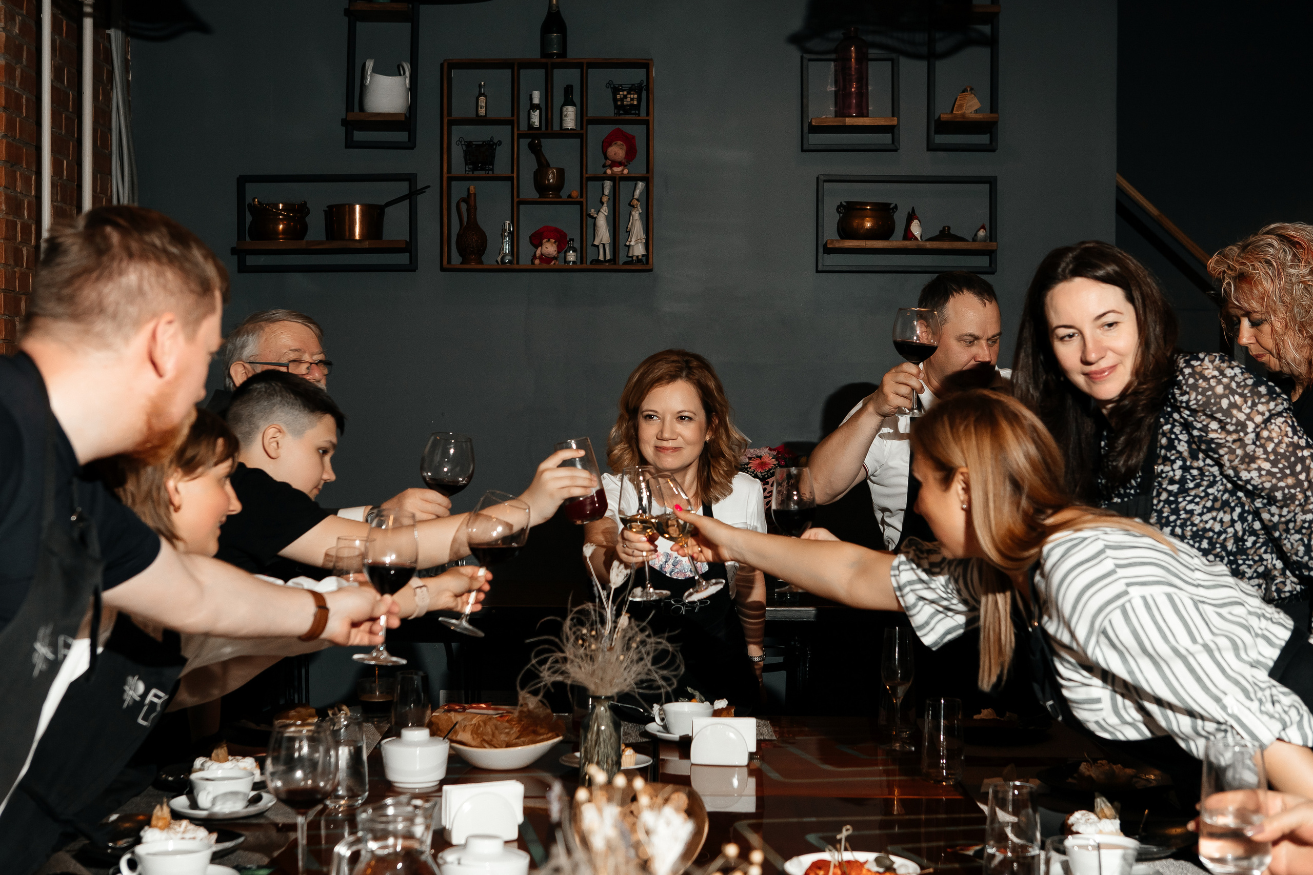 День рождения Марии в Food Loft. Семейный и свадебный фотограф в Петербурге Евгения и Николай Шевчук