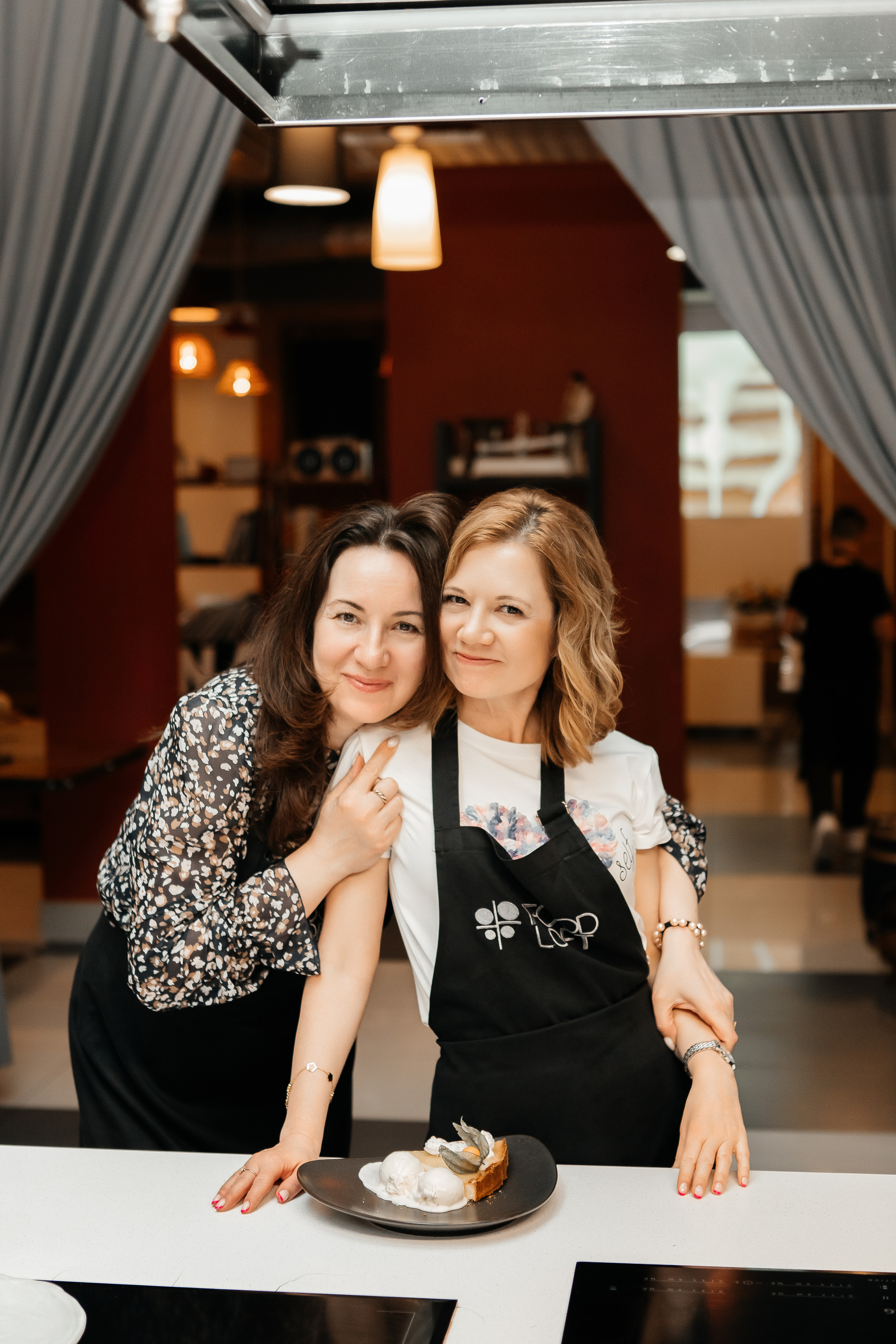 День рождения Марии в Food Loft. Семейный и свадебный фотограф в Петербурге Евгения и Николай Шевчук