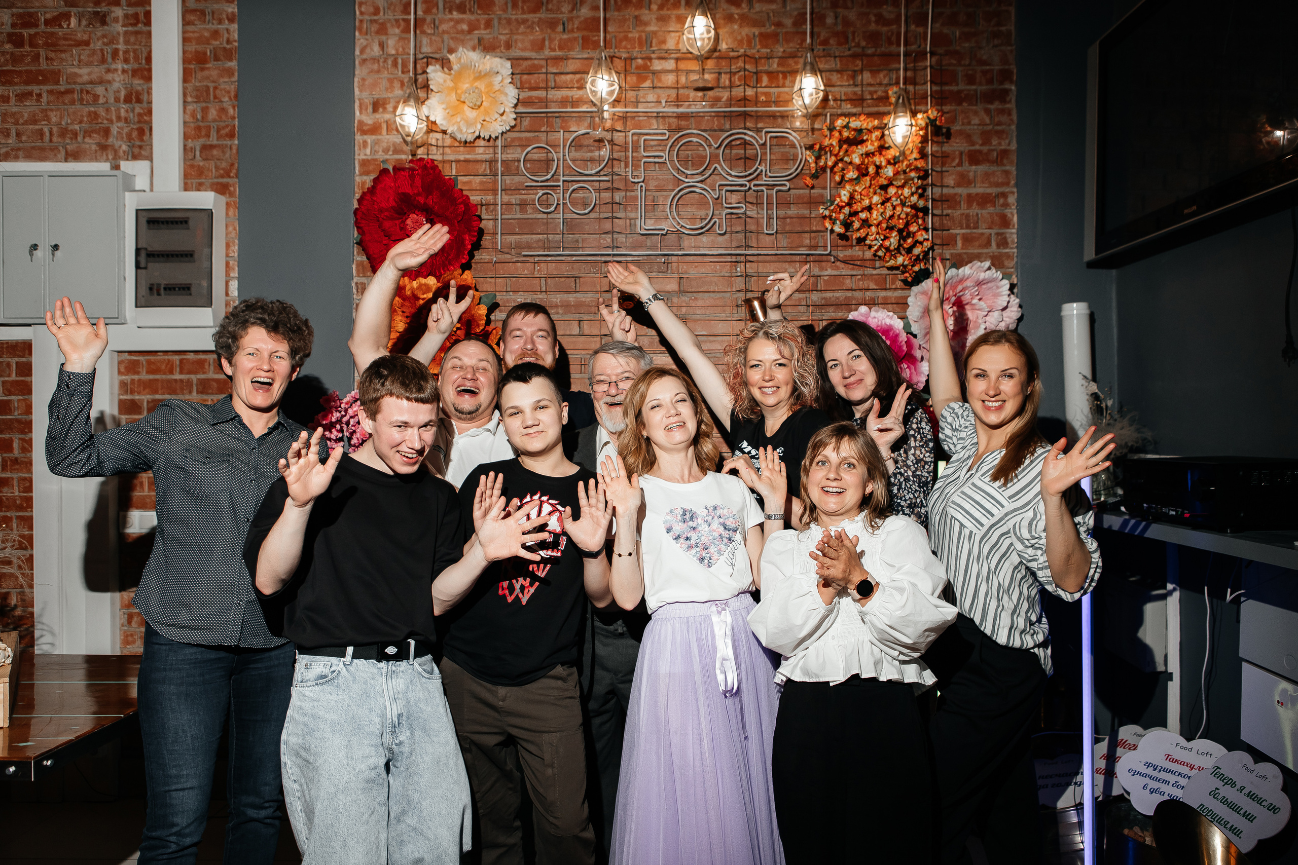 День рождения Марии в Food Loft. Семейный и свадебный фотограф в Петербурге Евгения и Николай Шевчук