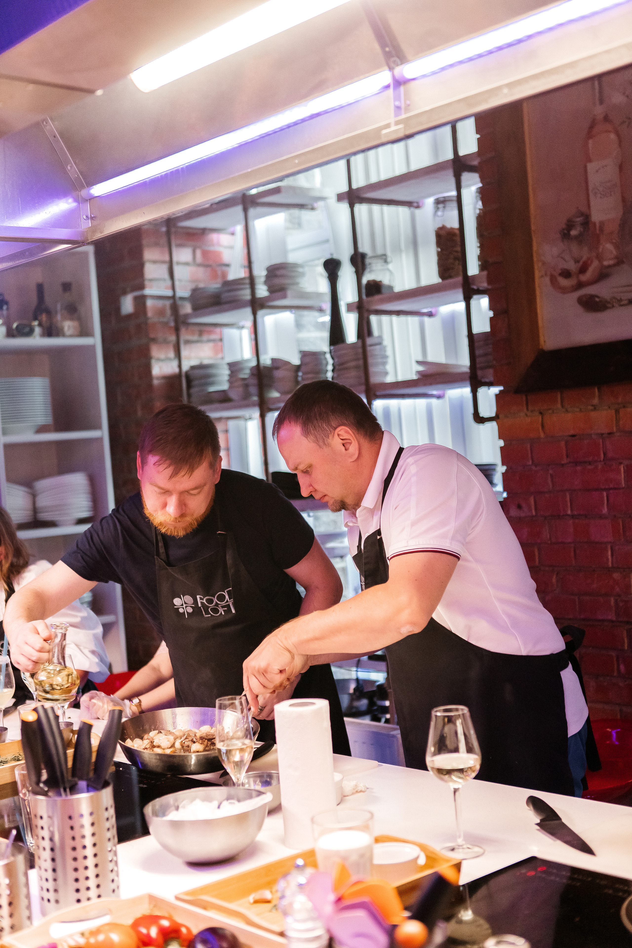 День рождения Марии в Food Loft. Семейный и свадебный фотограф в Петербурге Евгения и Николай Шевчук