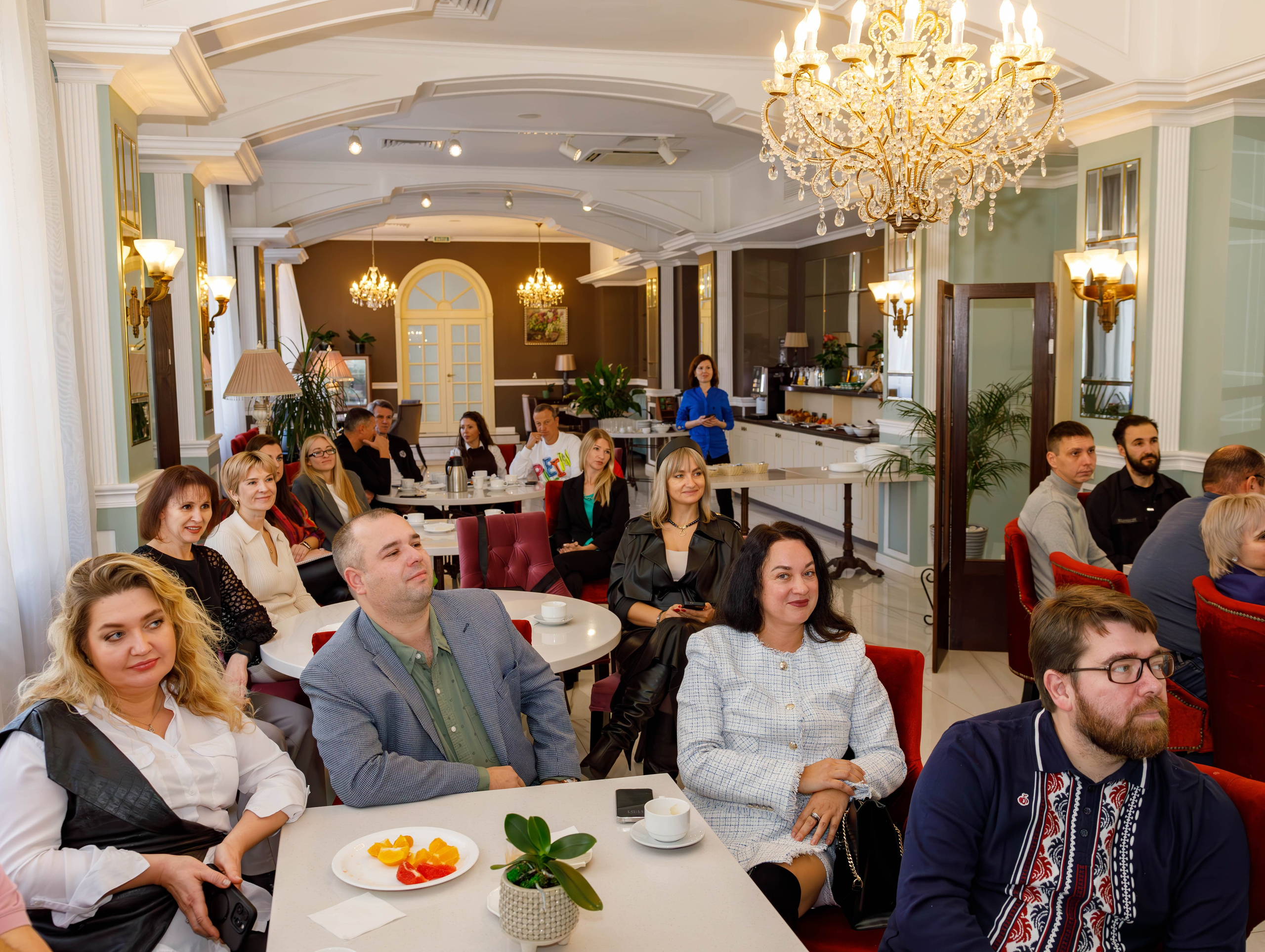 Бизнес завтрак клуб «Эквиум». Фотограф Булдакова Екатерина