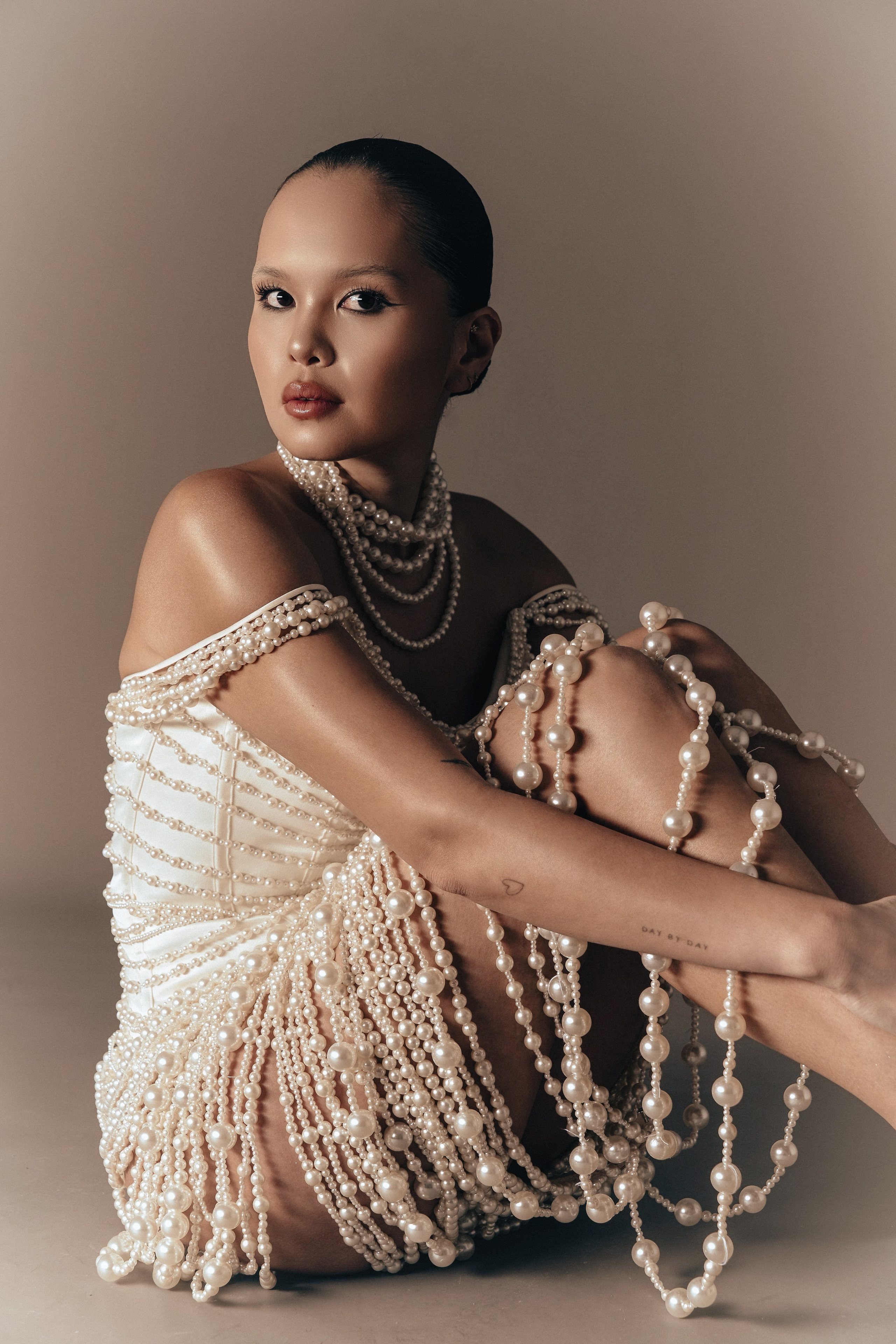 ALUA. Photographer / Creative Director Nuri Duisepa