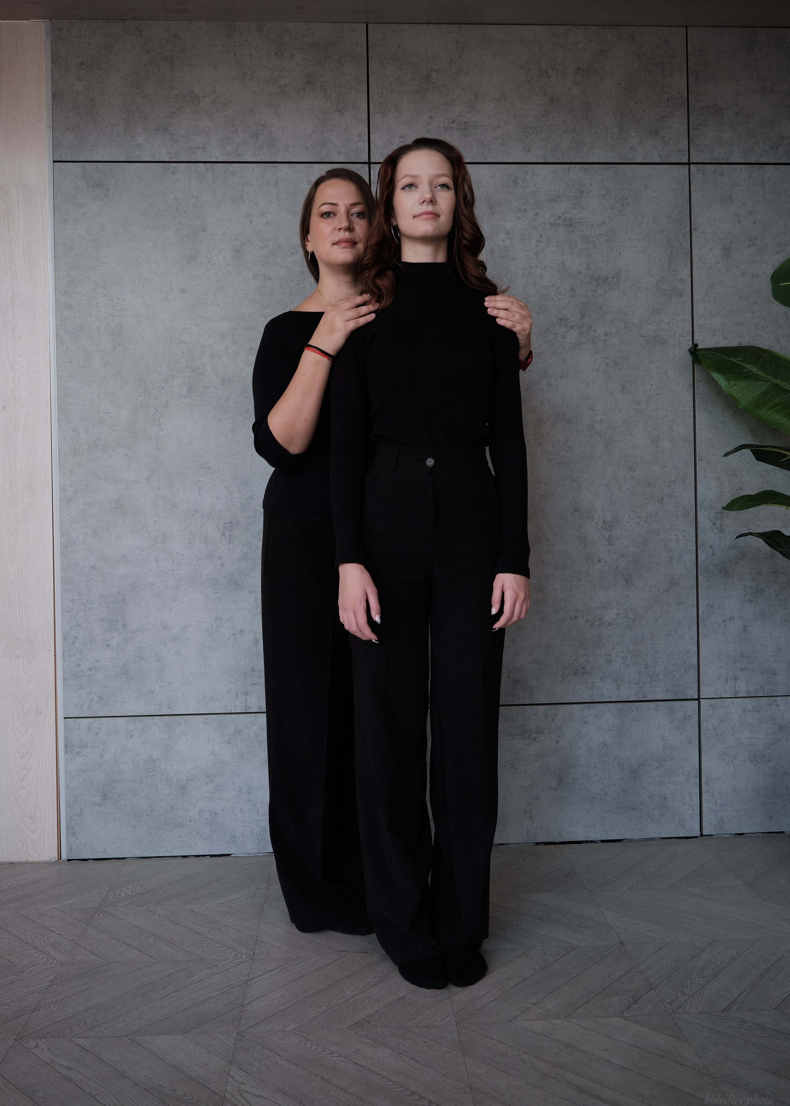 Семейная фотосессия мамы и дочки Яна. Портретный фотограф на новый год в Москве Виктория Колышева