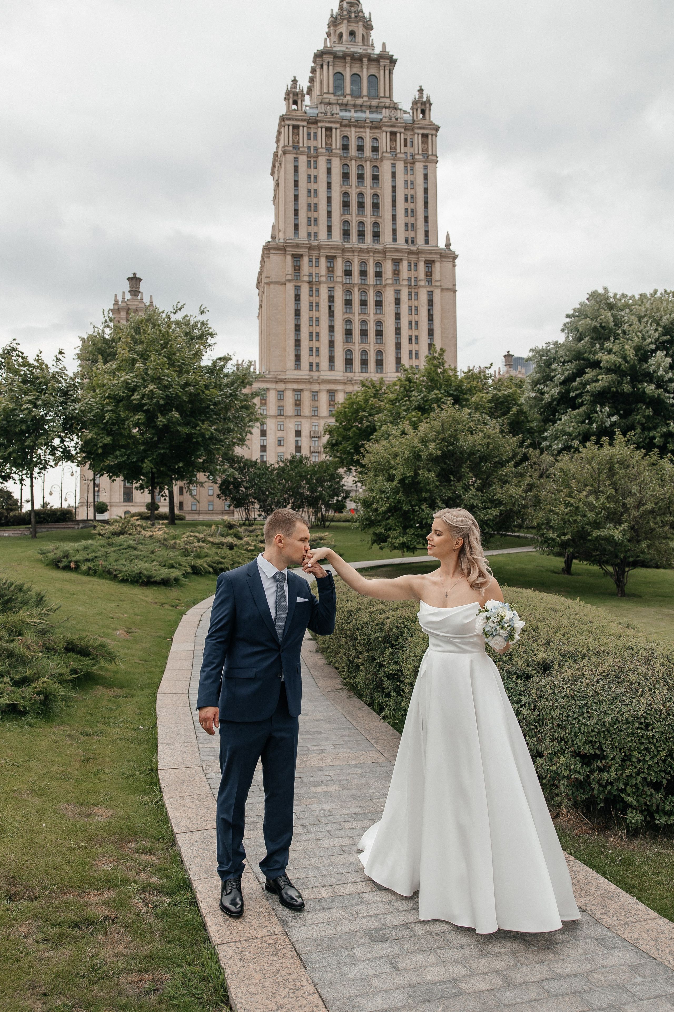 Регистрация брака в гостинице Украина. Свадебный фотограф в Москве Дарья Олендарёва