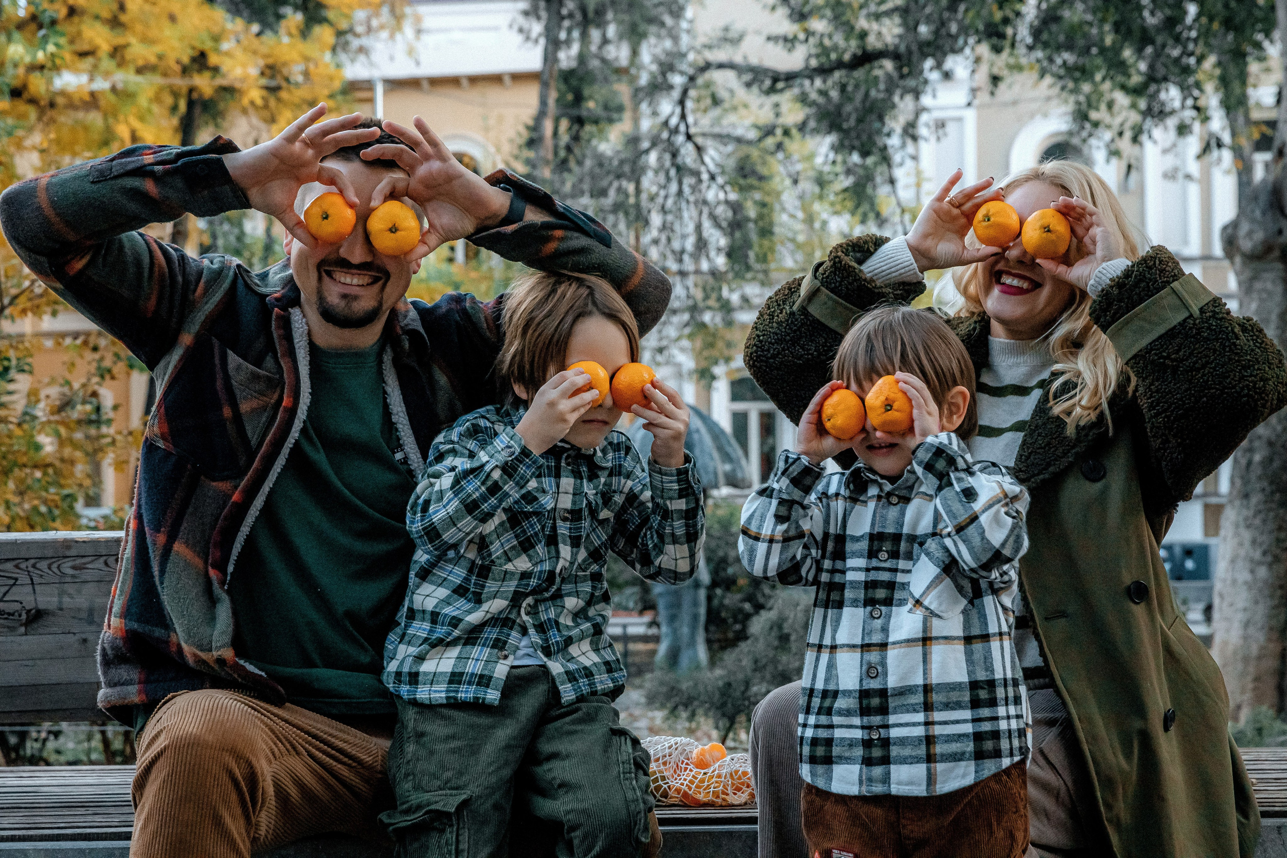 Парная семейная фотосессия в Грузии Тбилиси. Свадебный фотограф Грузия Тбилиси