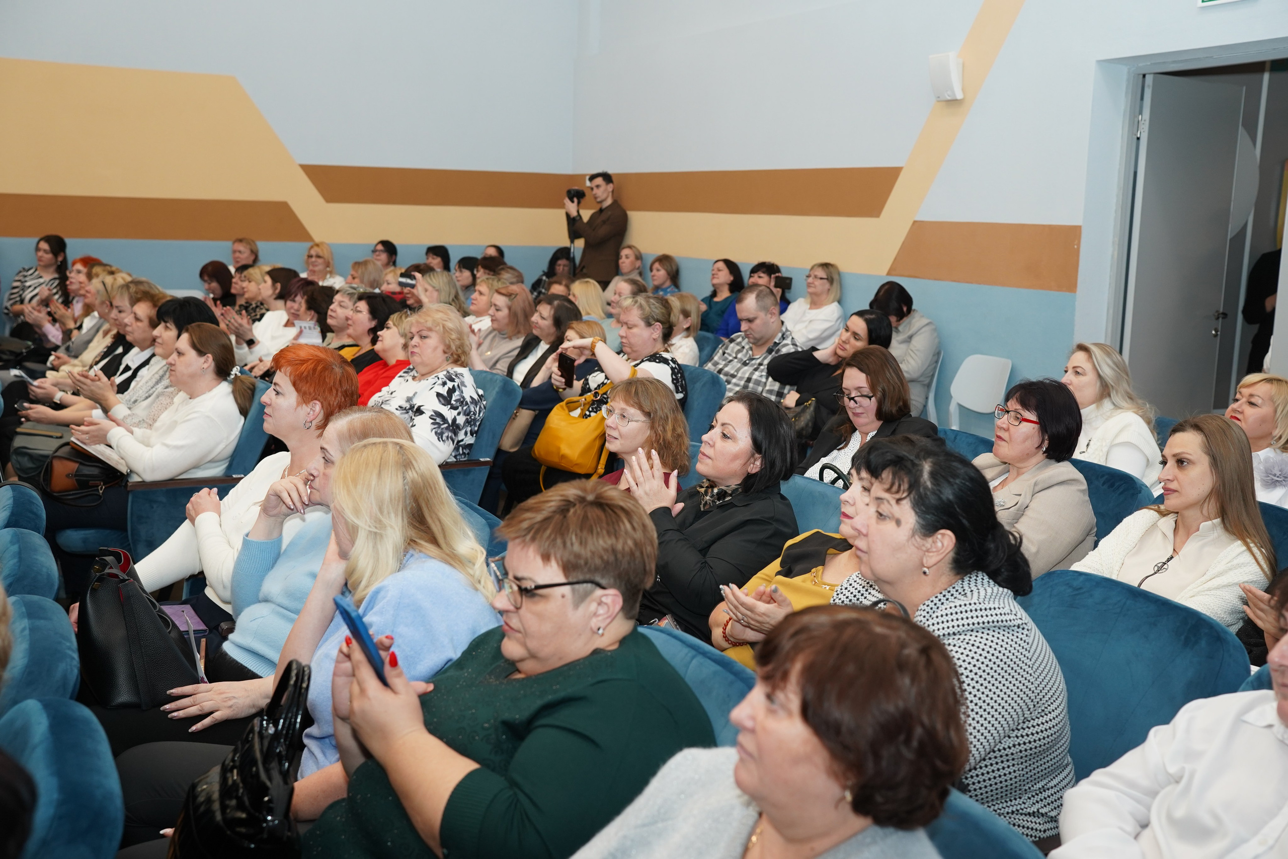 Мероприятие. MEMENTO.Выпускные альбомы, школьные, юбилейные и другие книги. Ростов-на-Дону