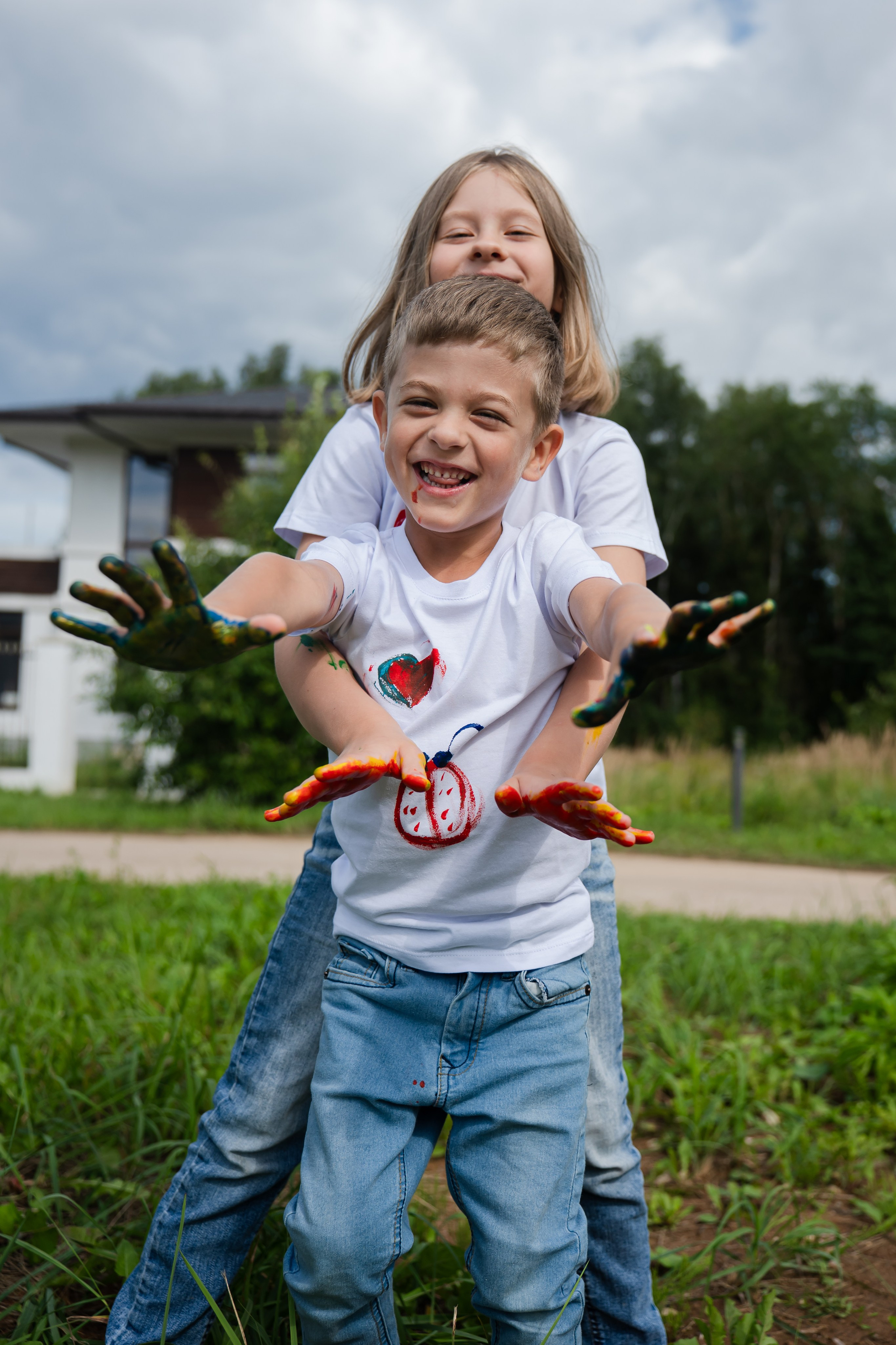 Детская фотосессия на природе. Фотосъемка детей с красками