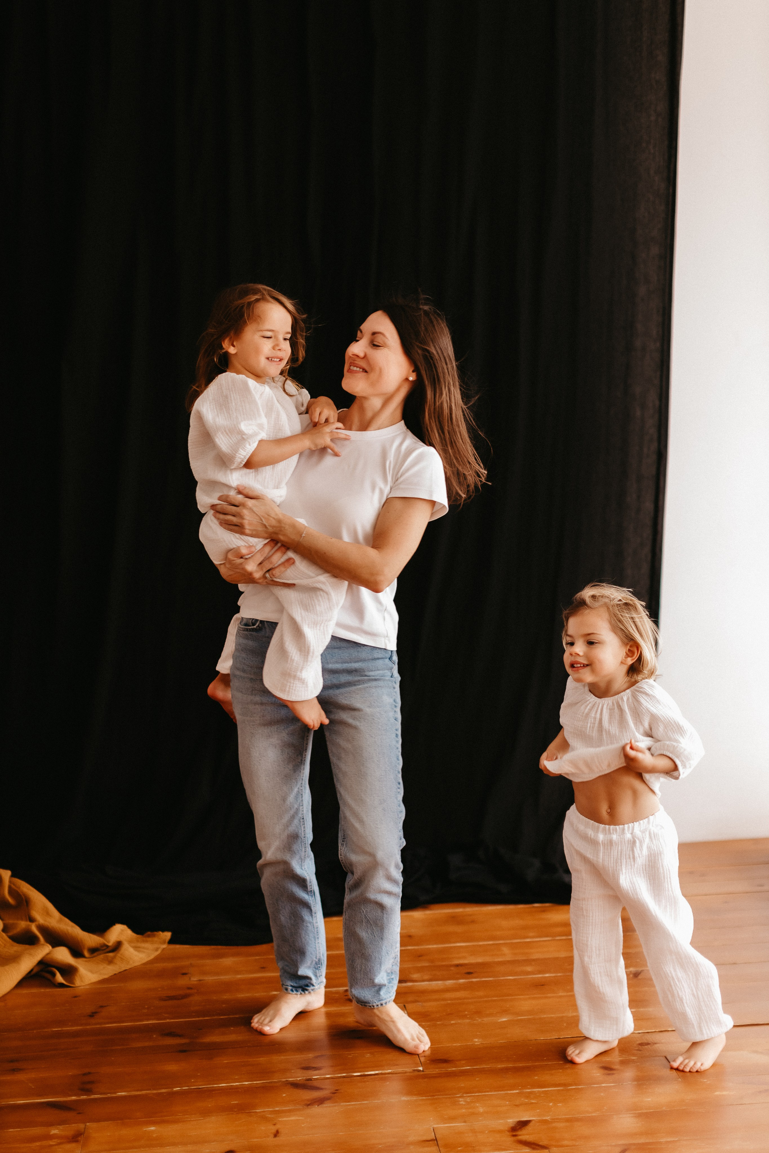 Мама и девочки. Евгения Пелипас