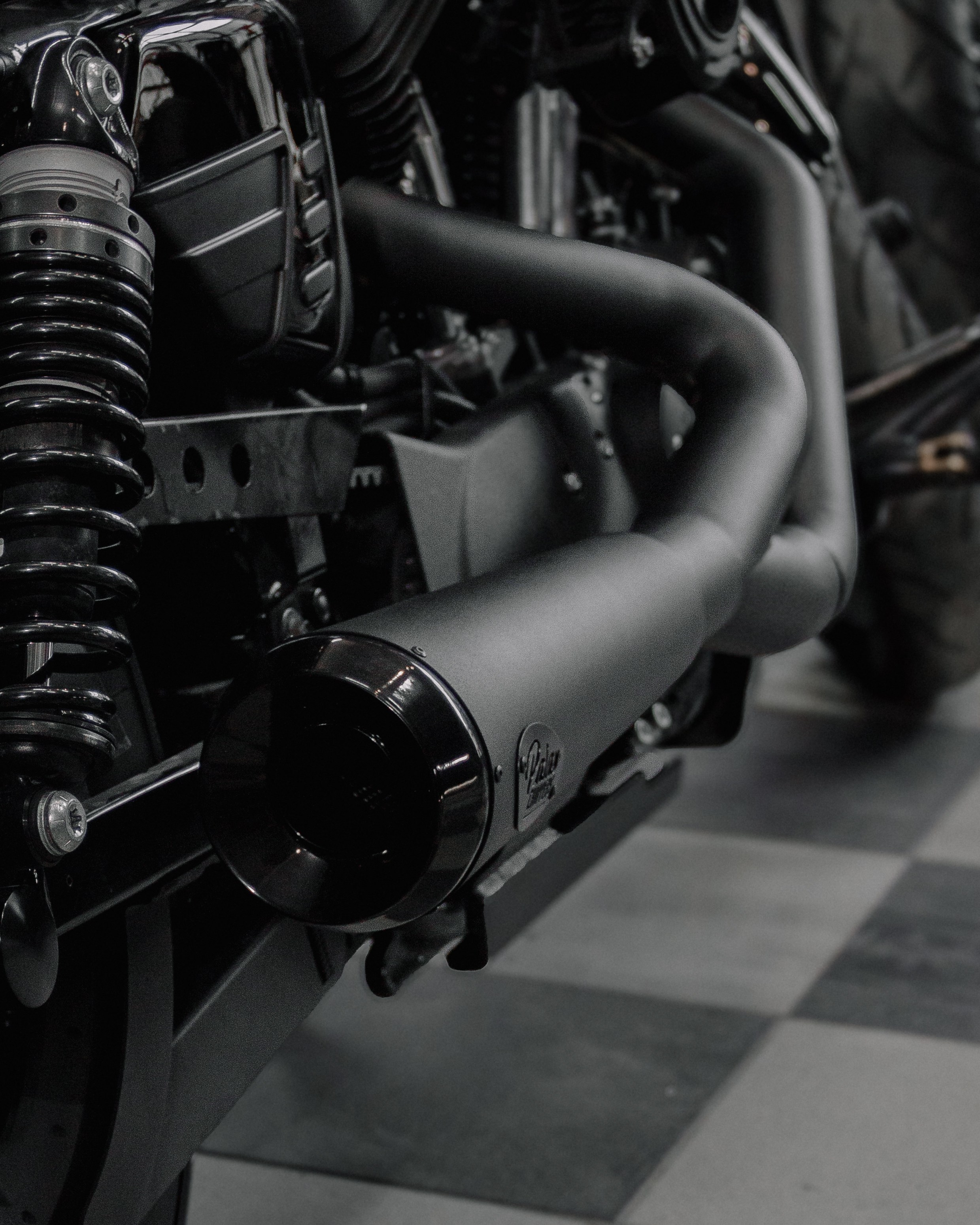 HD Sportster 1200 48i 2/1. ......