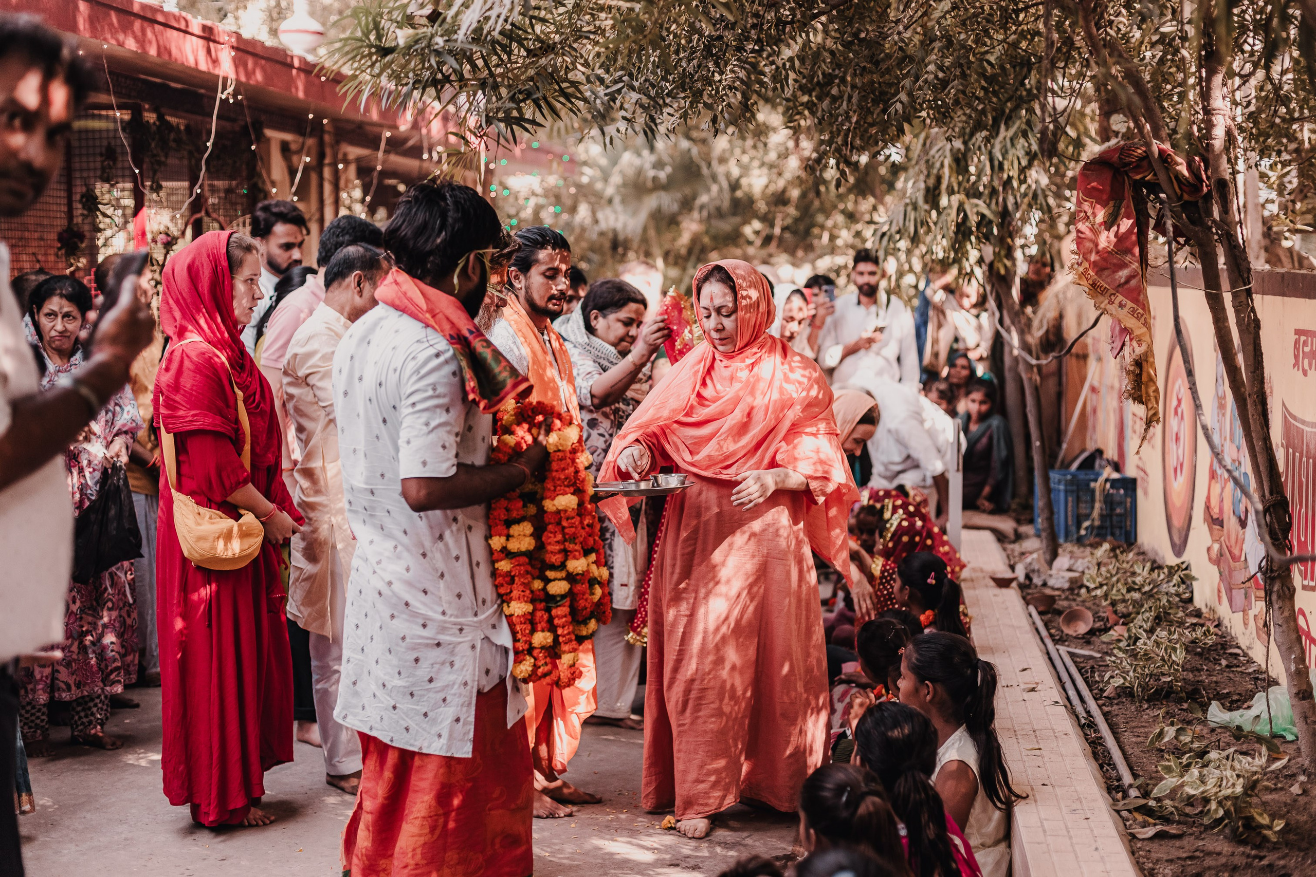 Navaratri yajna at Devraha Baba Ji ashram. Мариам Багдасарян