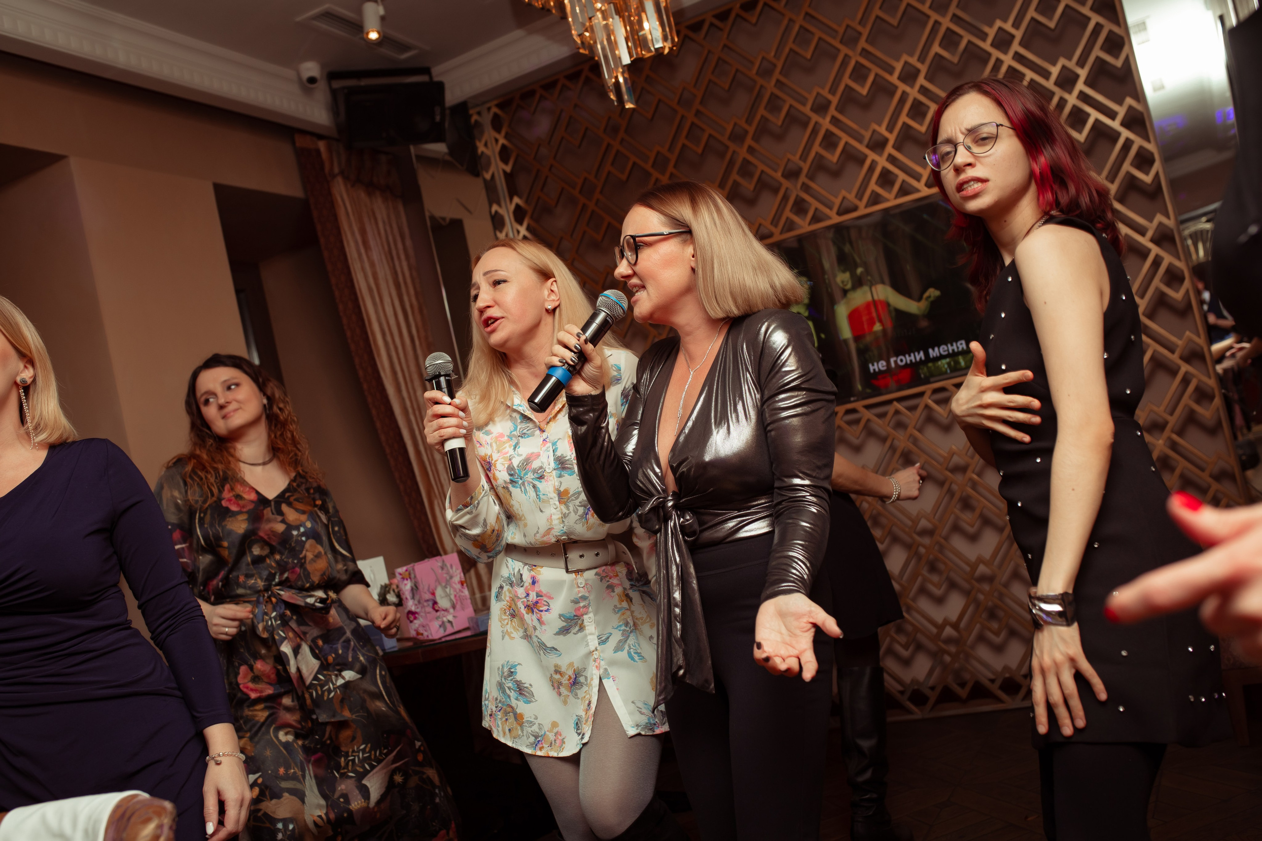 Юбилей в караоке. Семейный и детский фотограф в Москве Дорогова Екатерина