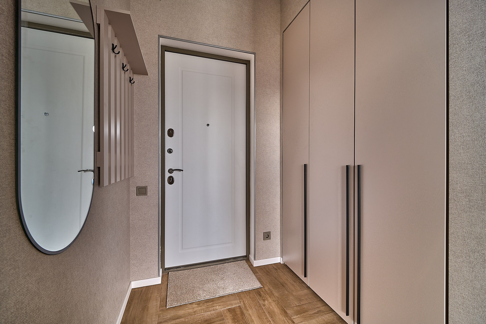 «Евро-двушка» на продажу. Заказчик АН «Самолёт+». Главная