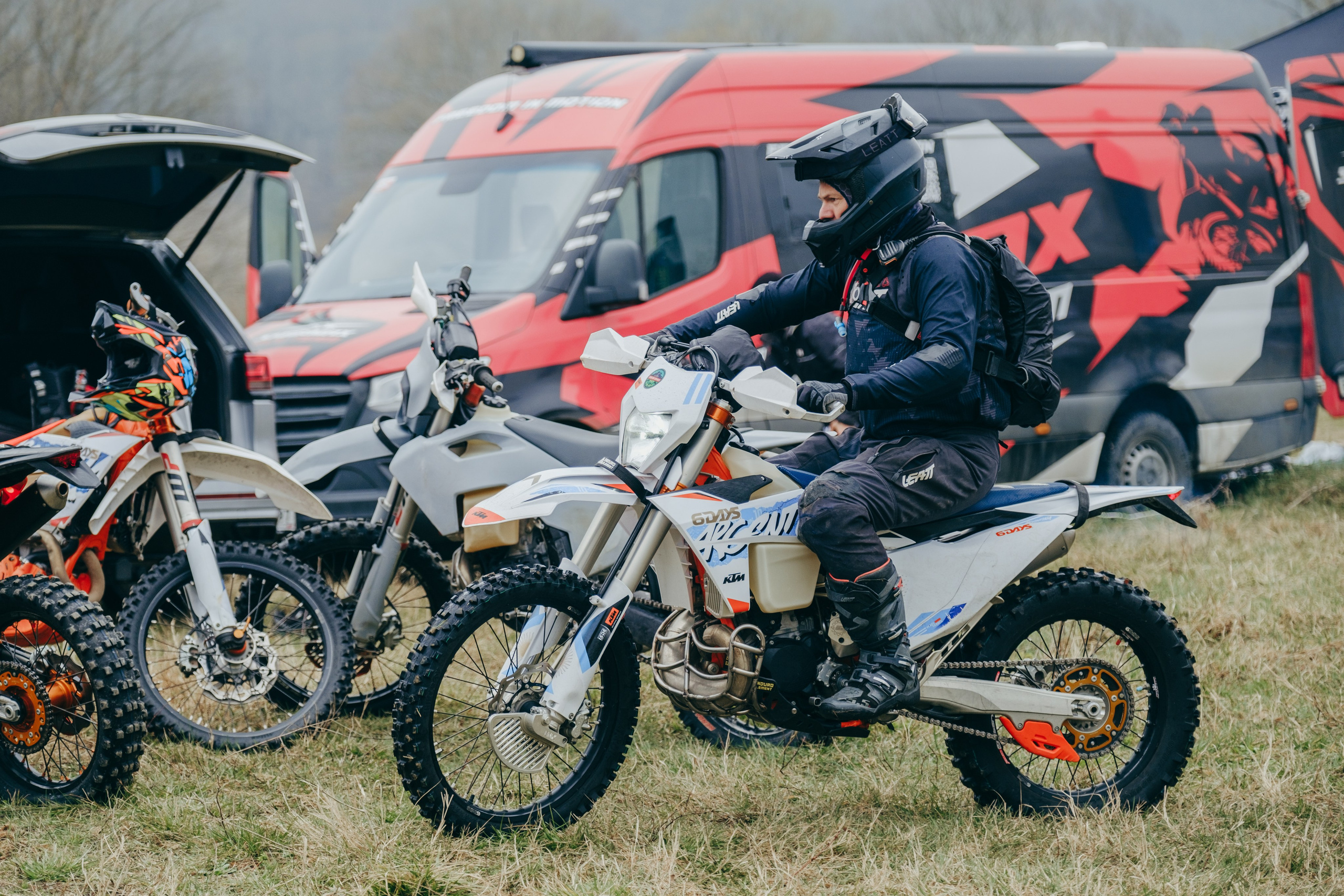 Эндуро Фест от Shamax Motors (Краснодар). Свадебный фотограф Денис Ожигин в Краснодаре и крае. Эмоциональная и стильная съемка вашего дня