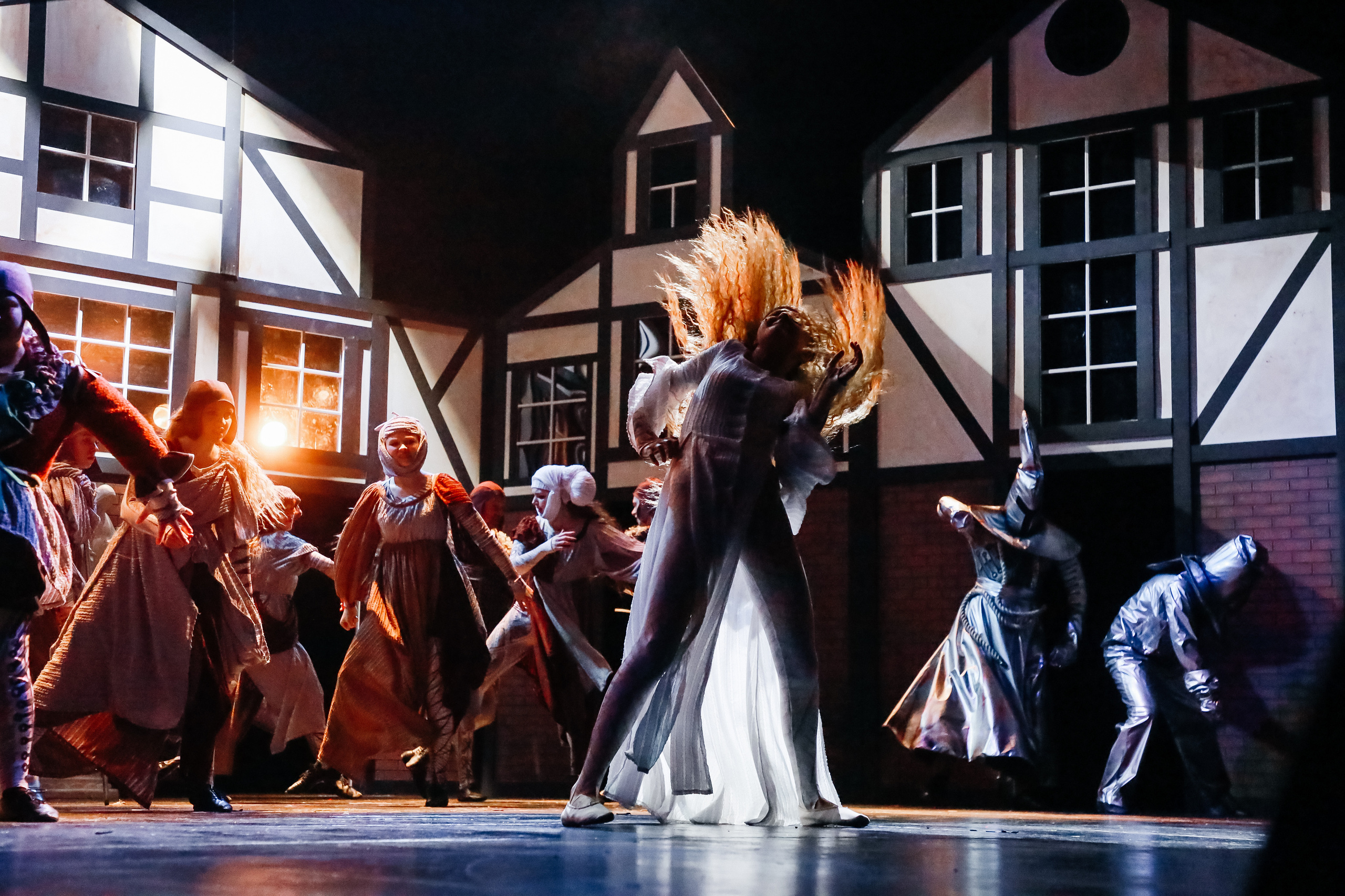 «Фауст» Молодежный театр Алтая. Фоторепортаж. Театральная фотосъёмка