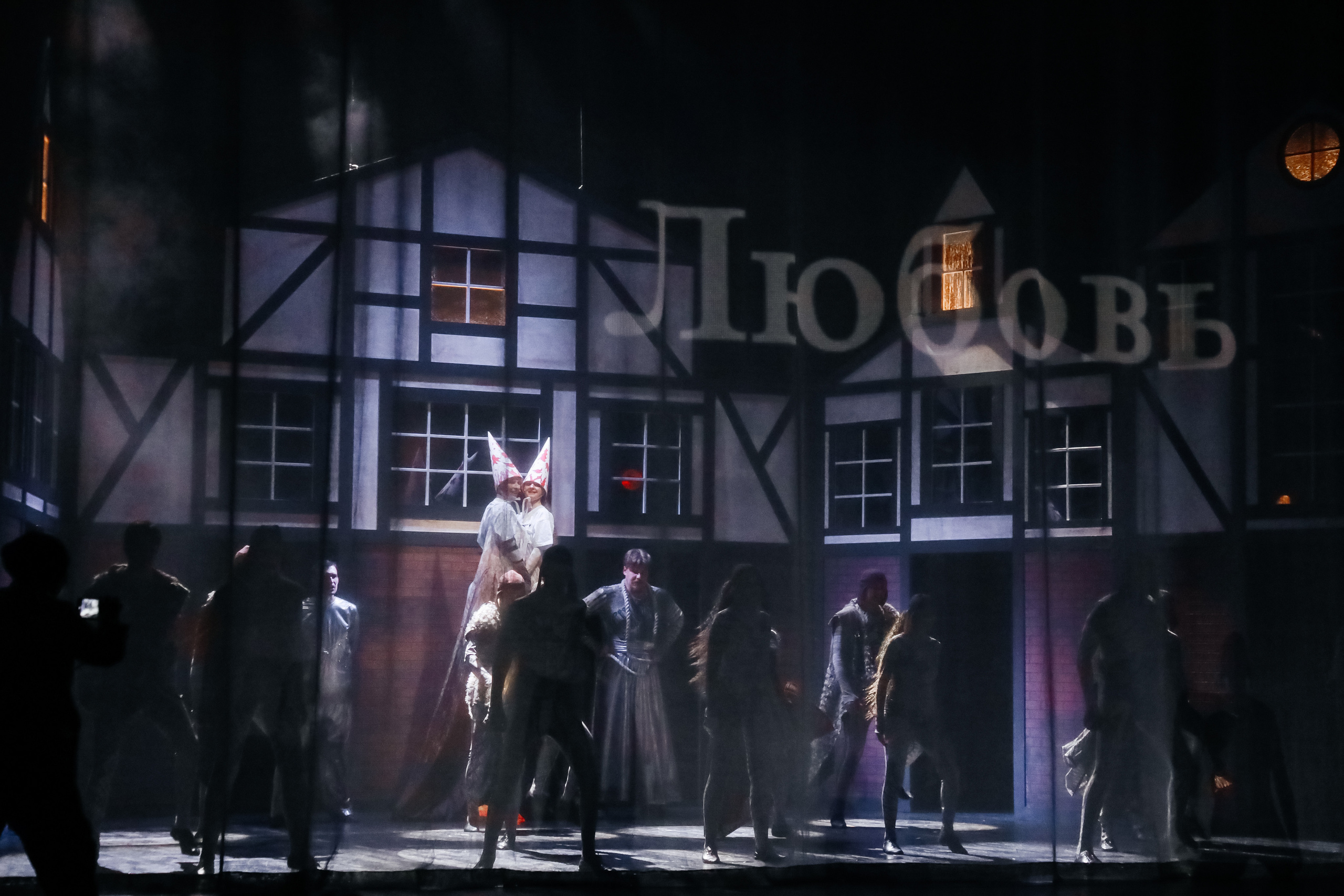 «Фауст» Молодежный театр Алтая. Фоторепортаж. Театральная фотосъёмка