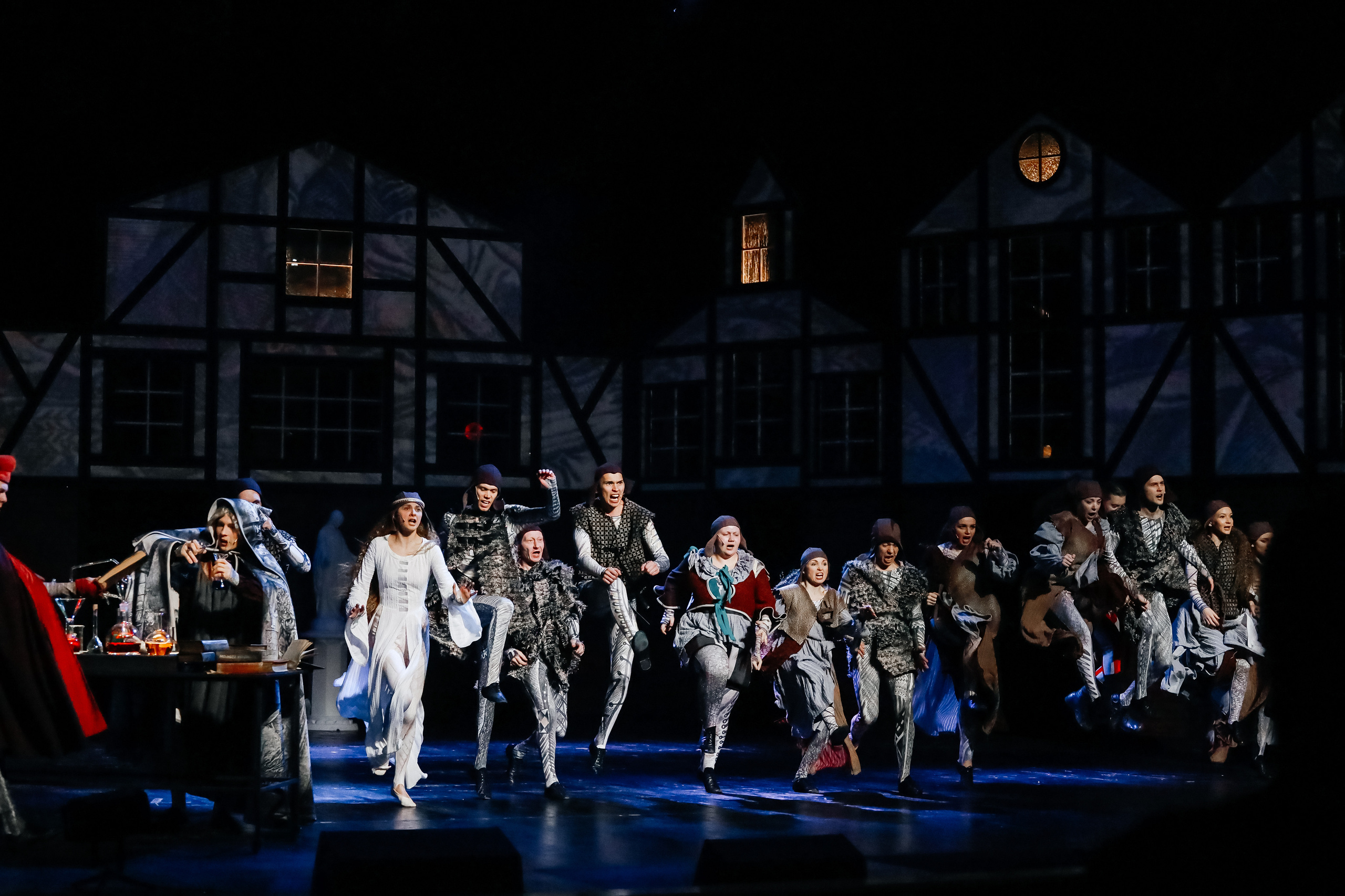 «Фауст» Молодежный театр Алтая. Фоторепортаж. Театральная фотосъёмка