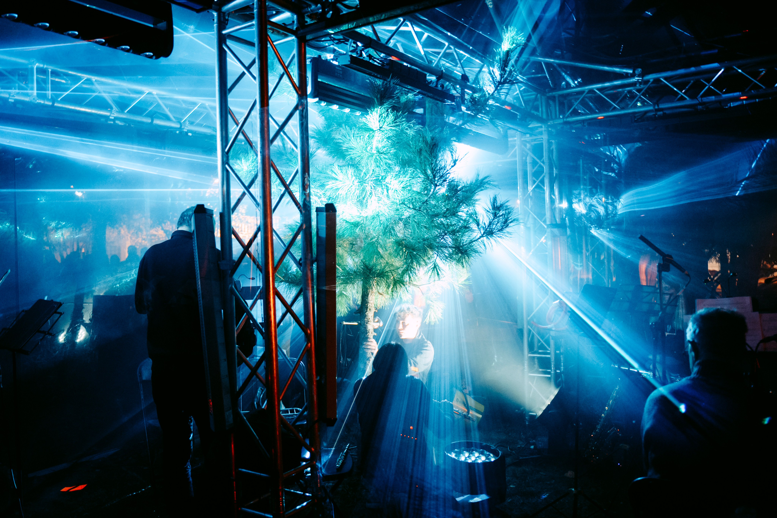 Synesthesia|Черное озеро. Главная