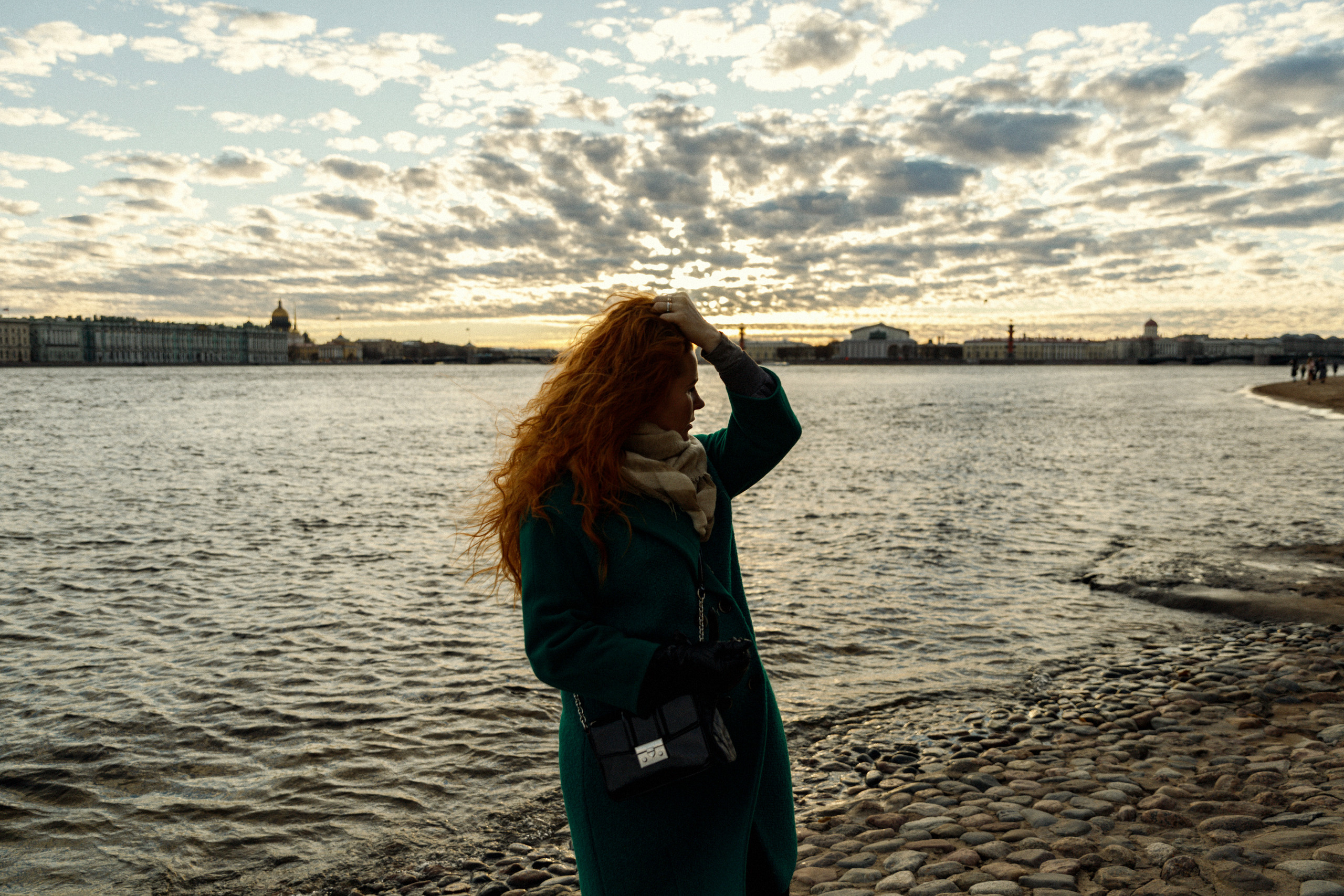 Фотопрогулка подруг Наташи и Тани. Фотограф в Москве и в Санкт-Петербурге Юлия Халикова