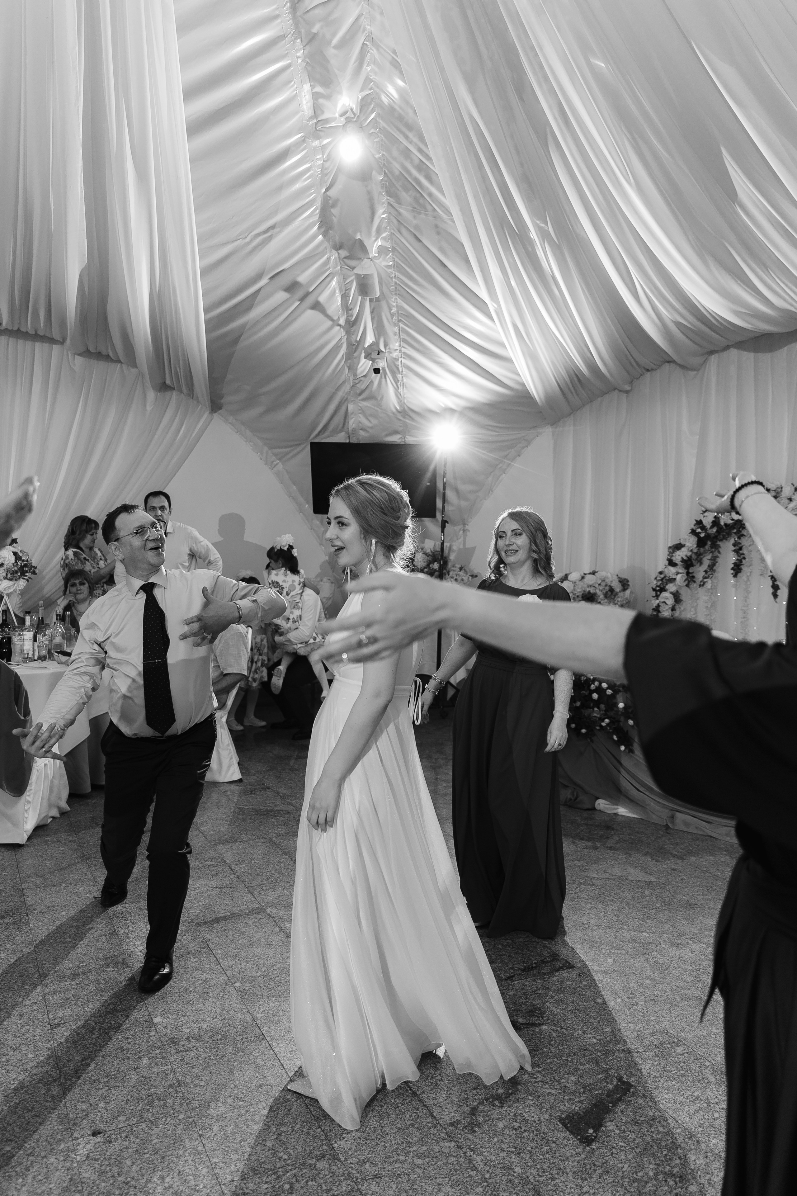 04.08.2024. RETOUCH-HOUSE