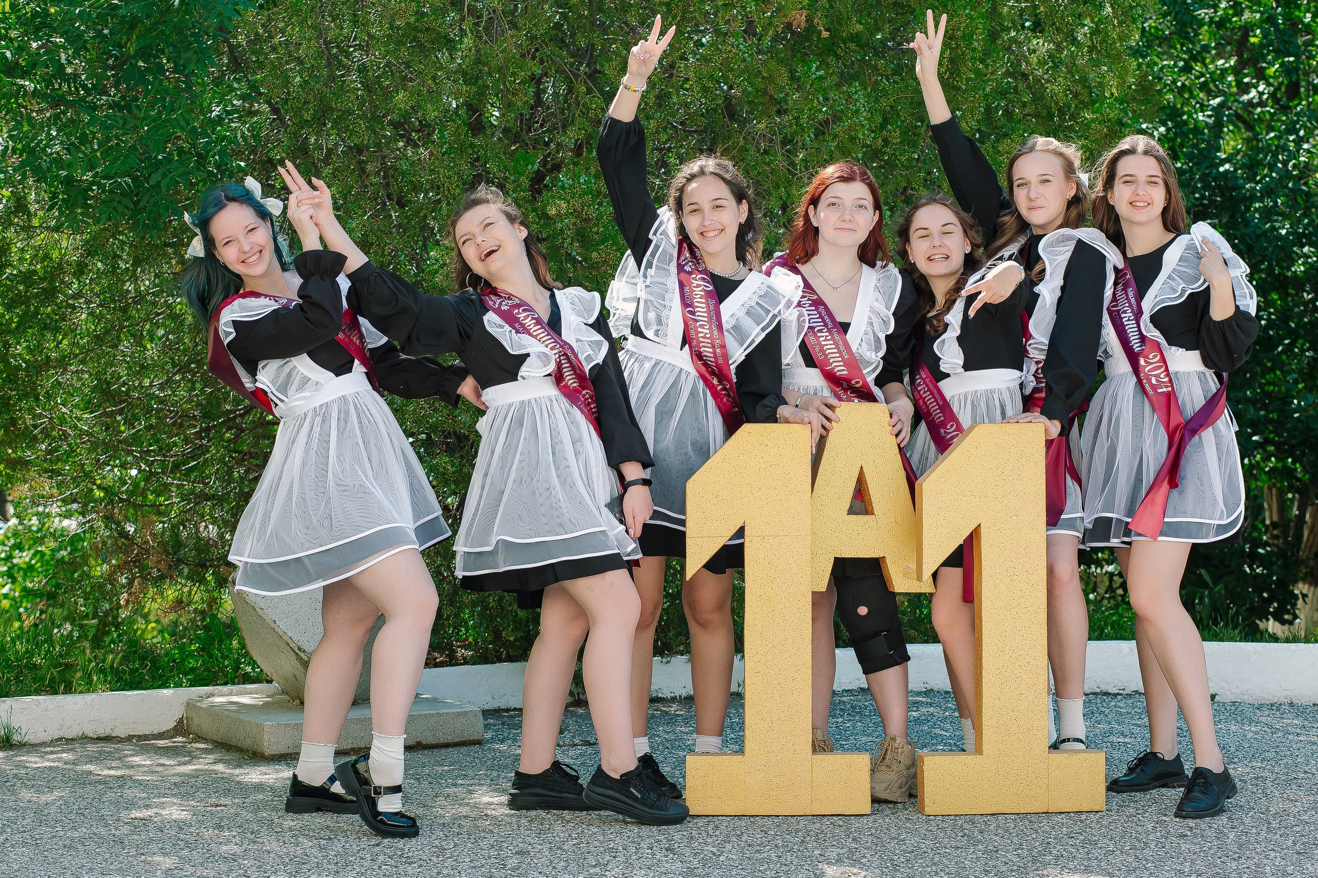 11 класс 33 школа. Выпускные альбомы Натальи Бутко: Новороссийск, Анапа, Геленджик