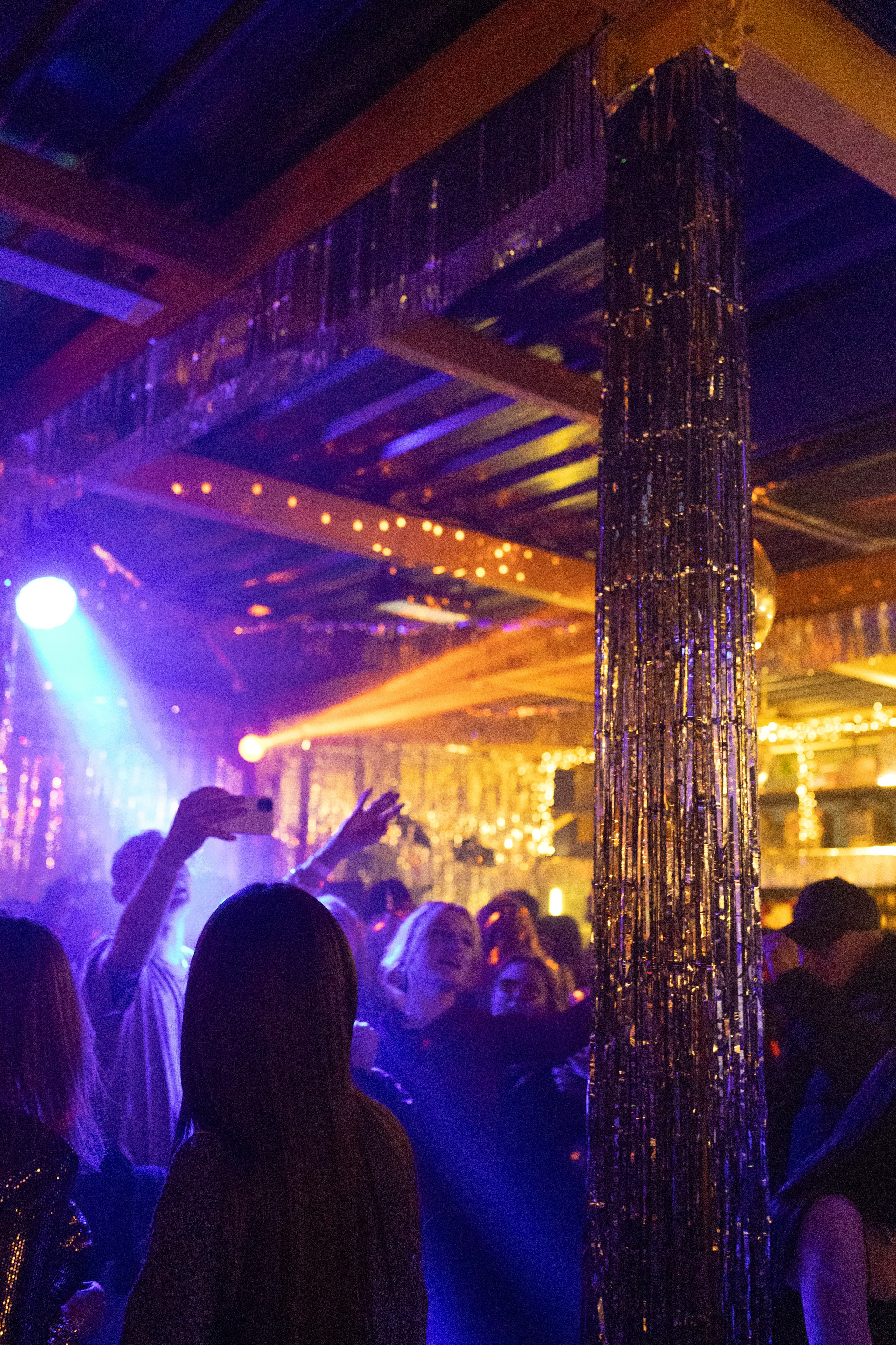 НОВОГОДНЯЯ ВЕЧЕРИНКА 90-х | Парк Культуры. Фотограф в Ставрополе Алина Клочкова