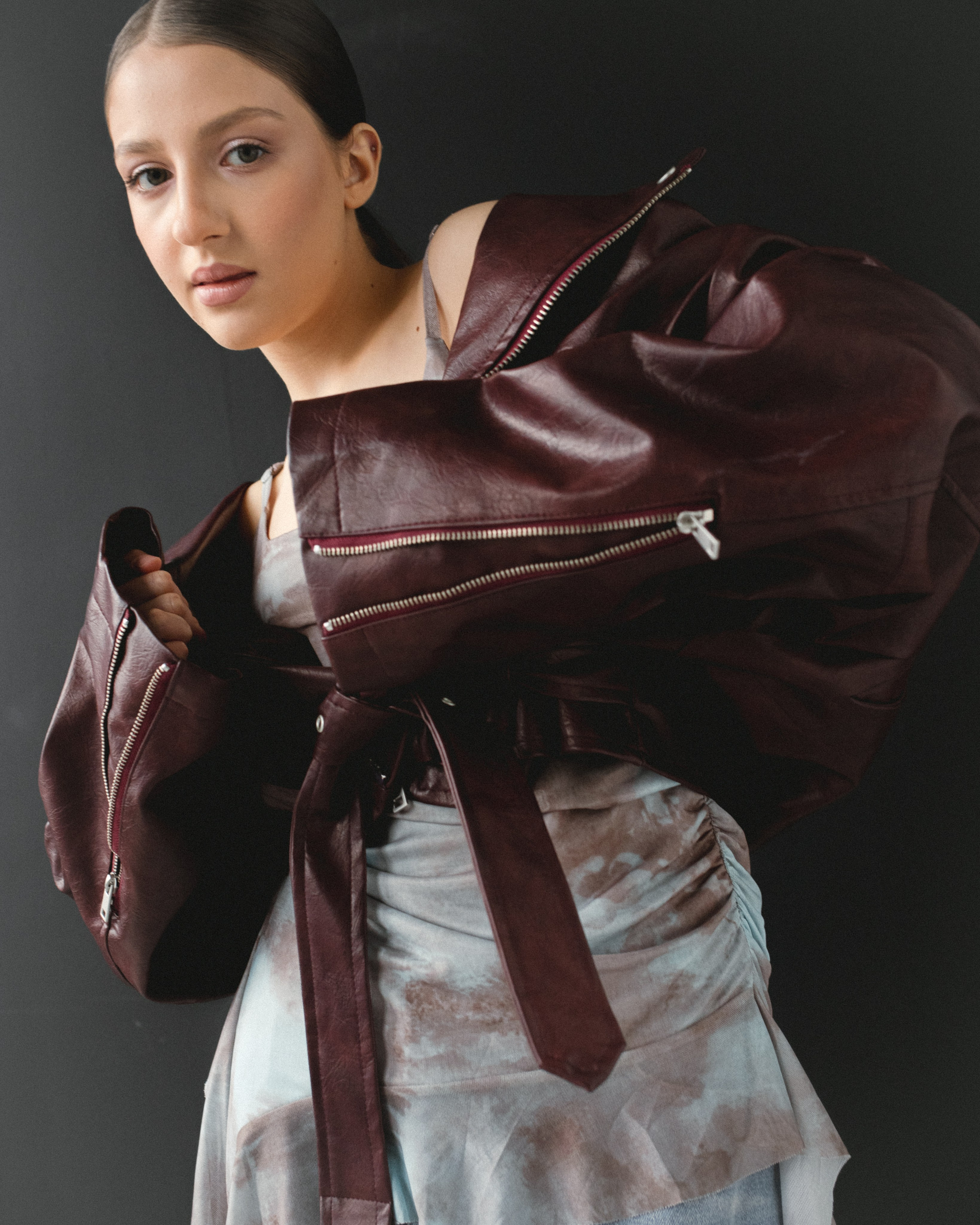 Модельная школа Khanova. Фотограф в Москве и Сургуте Алла Лесовая. Снимаю каталог для брендов и индивидуальные портреты для людей