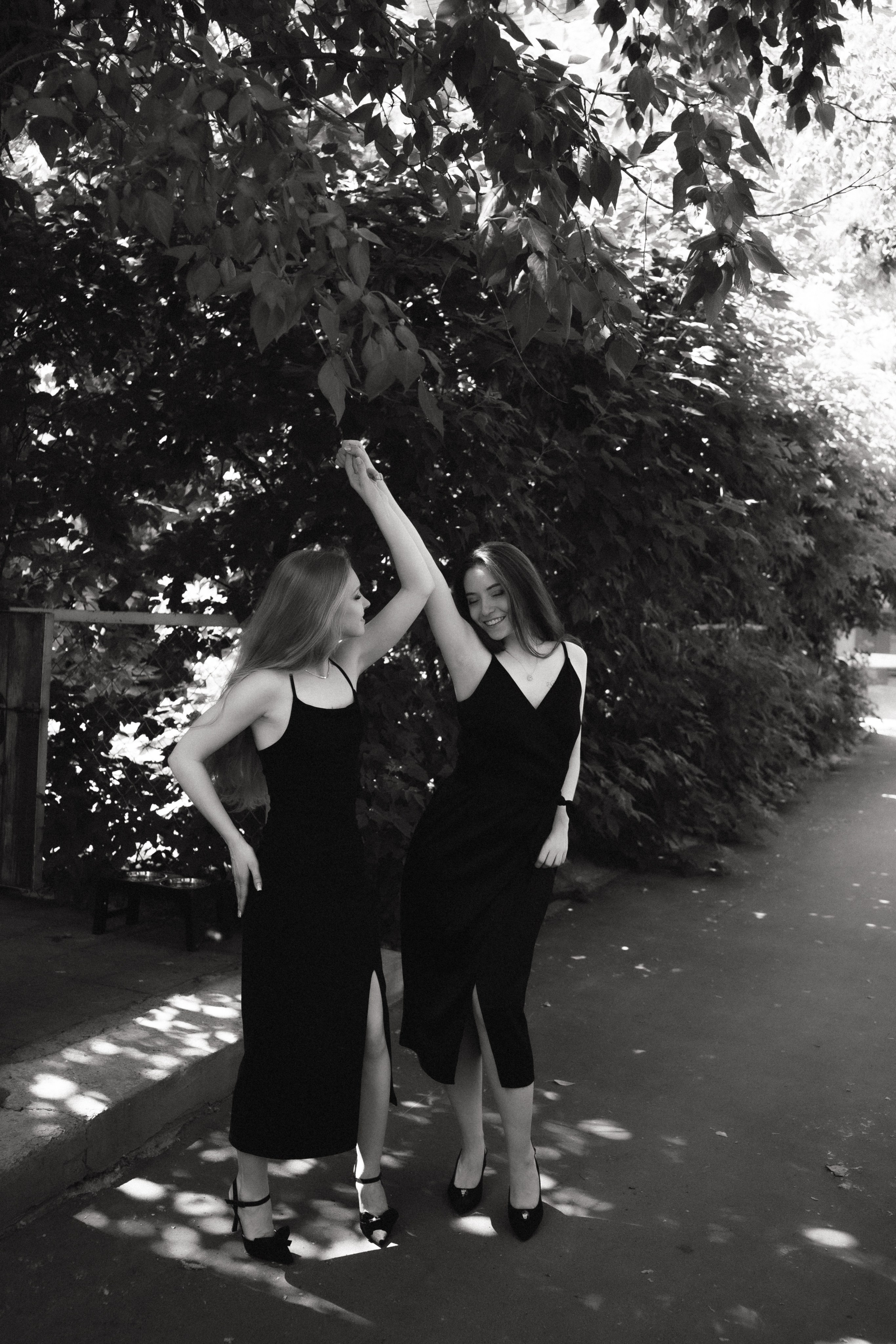 Ксения и Арина. Свадебный и портретный фотограф в Новосибирске Любовь Исакова