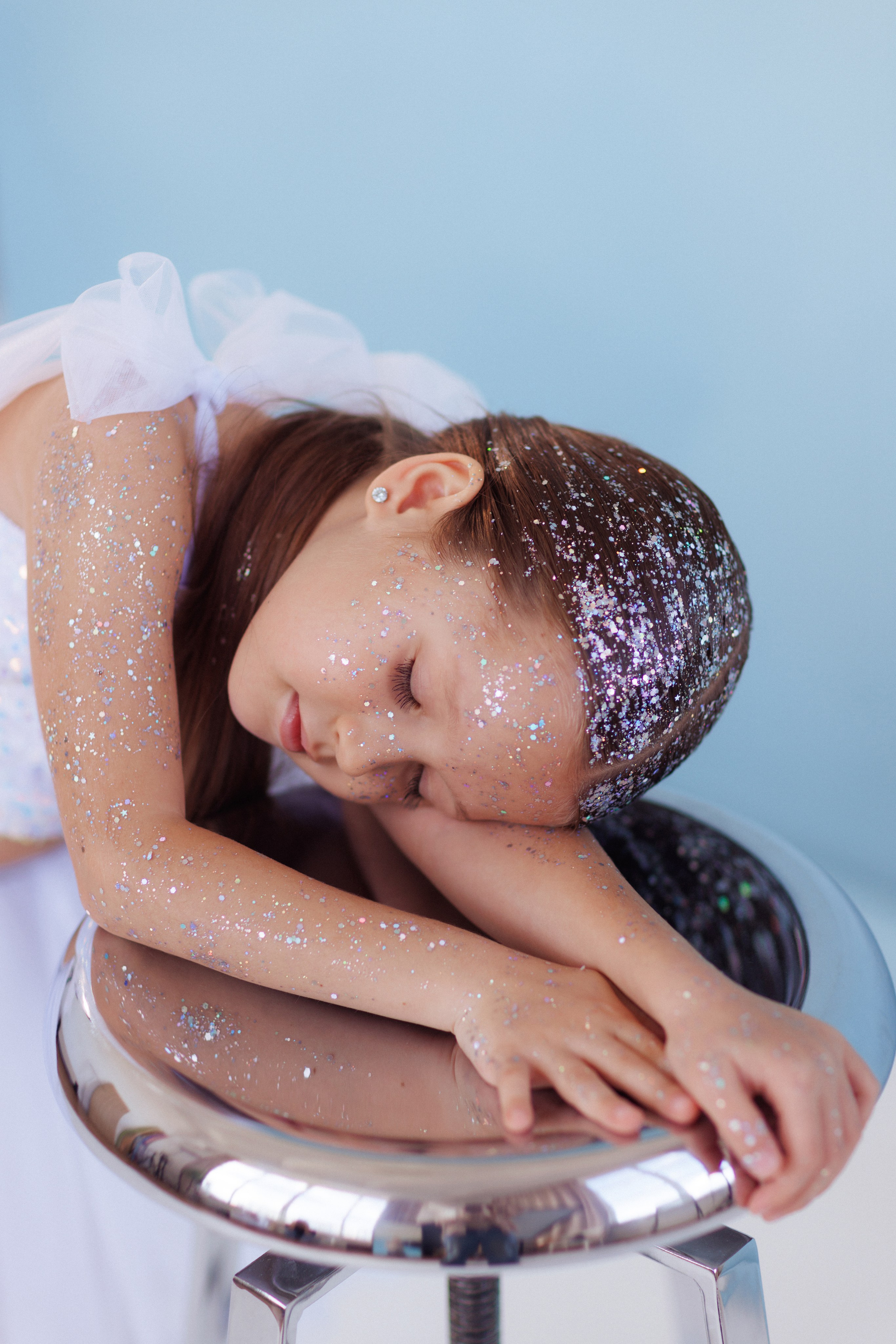 Детская фотосессия с блёстками на теле и лице. Семейный и детский фотограф в Краснодаре Анна Трашкова