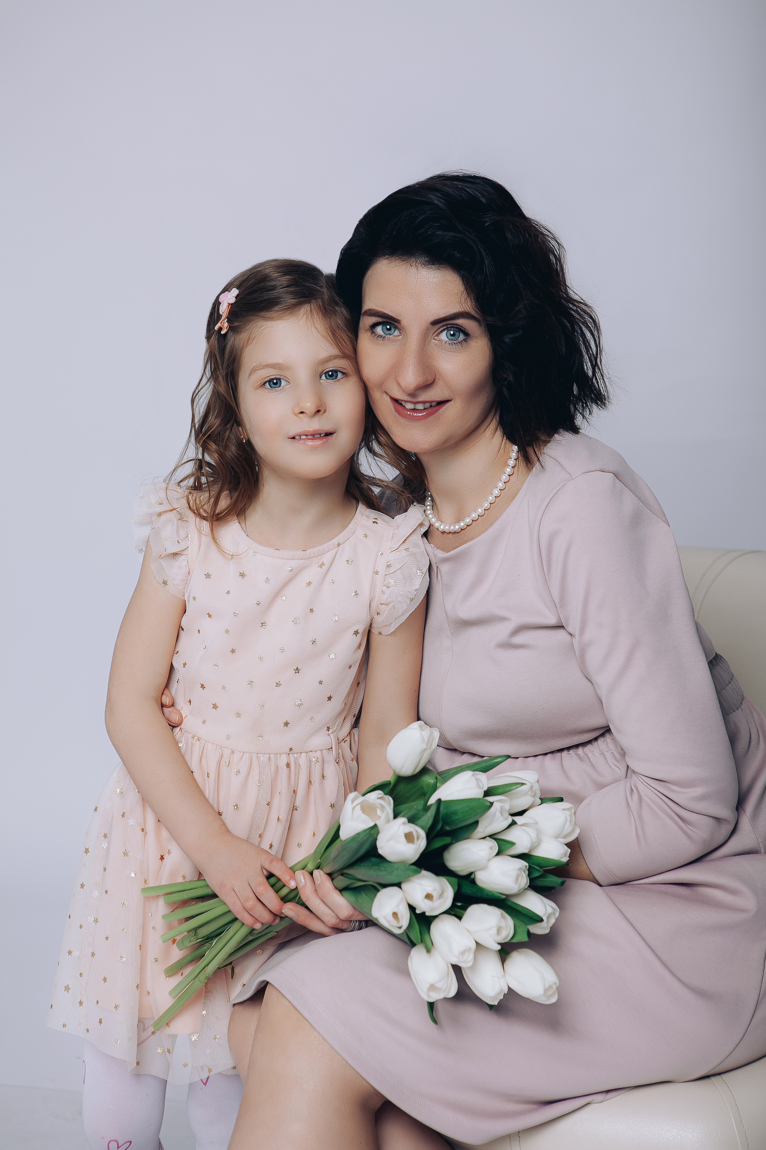 Девочки и тюльпаны. Свадебный и семейный фотограф в Смоленске Надежда Воробьева