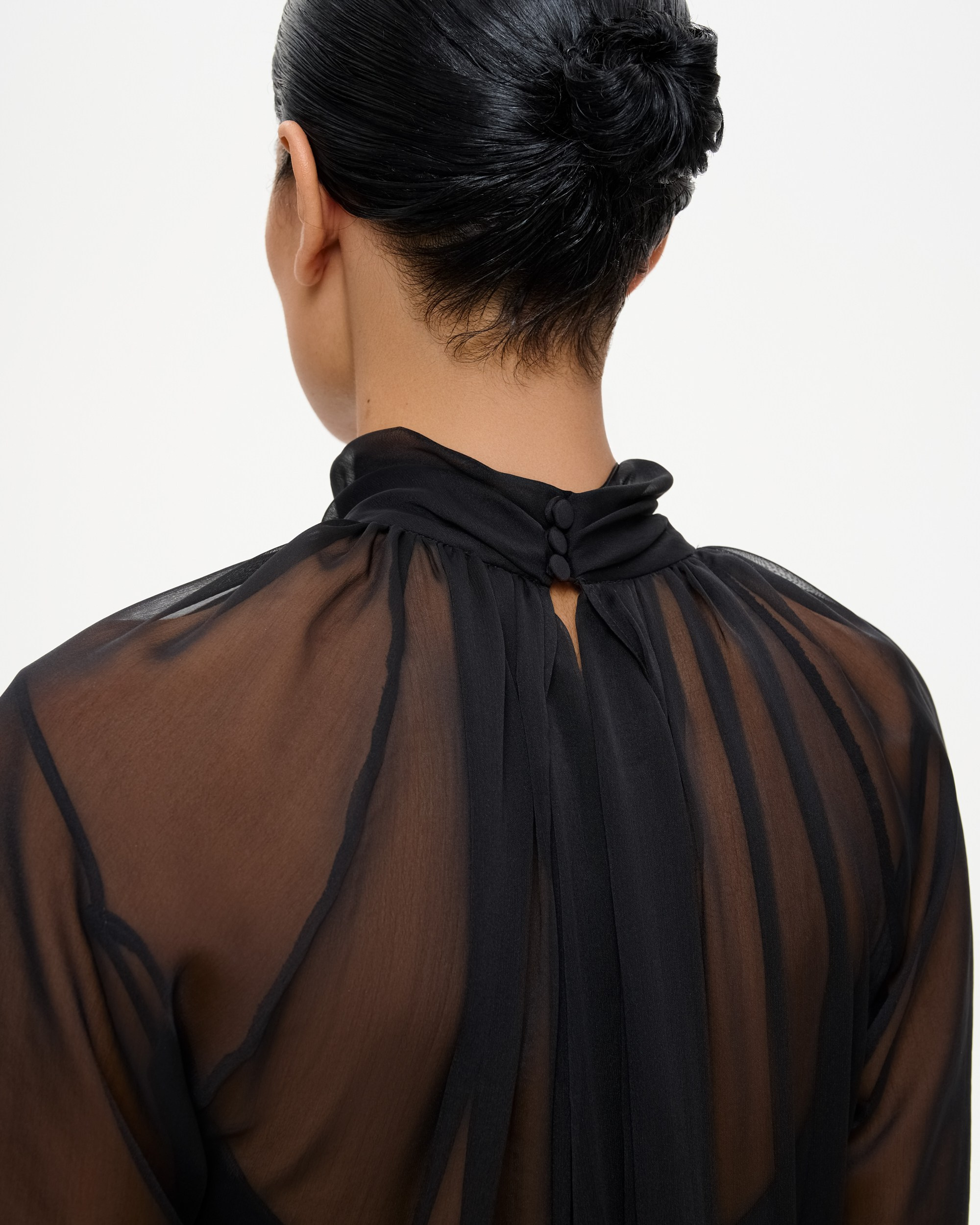 Каталог для бренда The Rozie. Фотограф для брендов в Москве Ксения Чупрунова