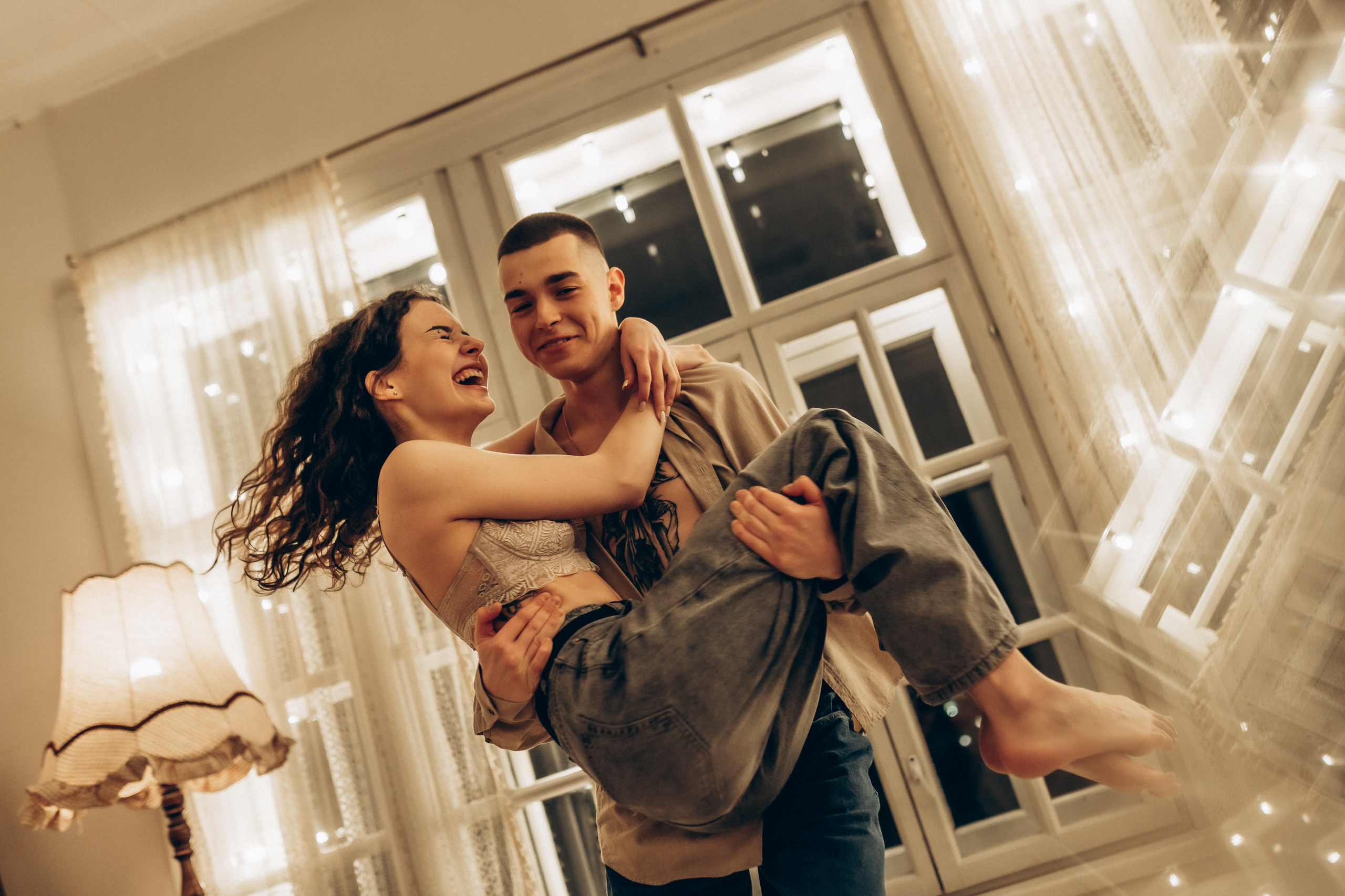LoveStory Никита и Лиза в студии. Фотограф Санкт-Петербург Князева Елизавета