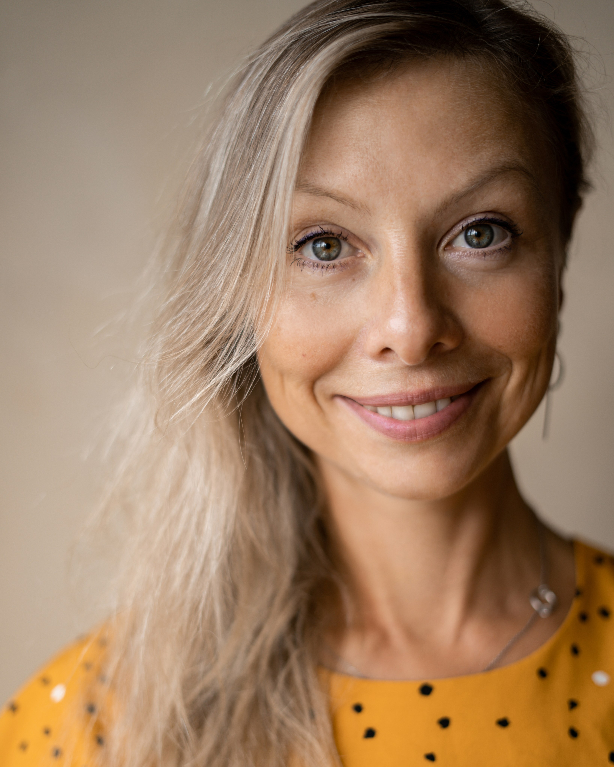 Деловой портрет. Фотограф, оператор, режиссер монтажа в Москве Сюзанна Евсюкова