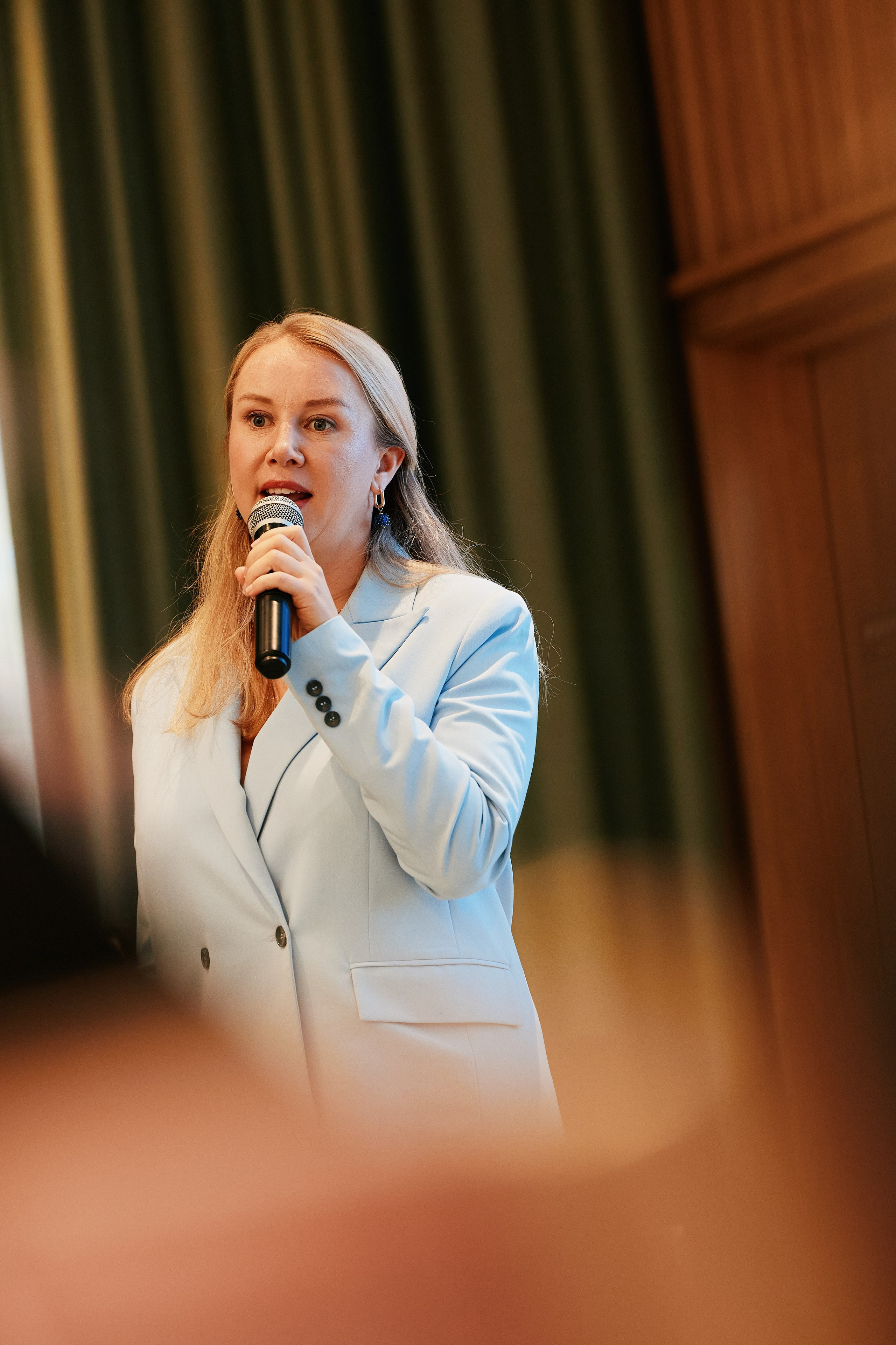 Современная женщина в Hilton 26.10. Свадебный репортажный фотограф краснодар максим дремов дрёмов фотосессия студия цена