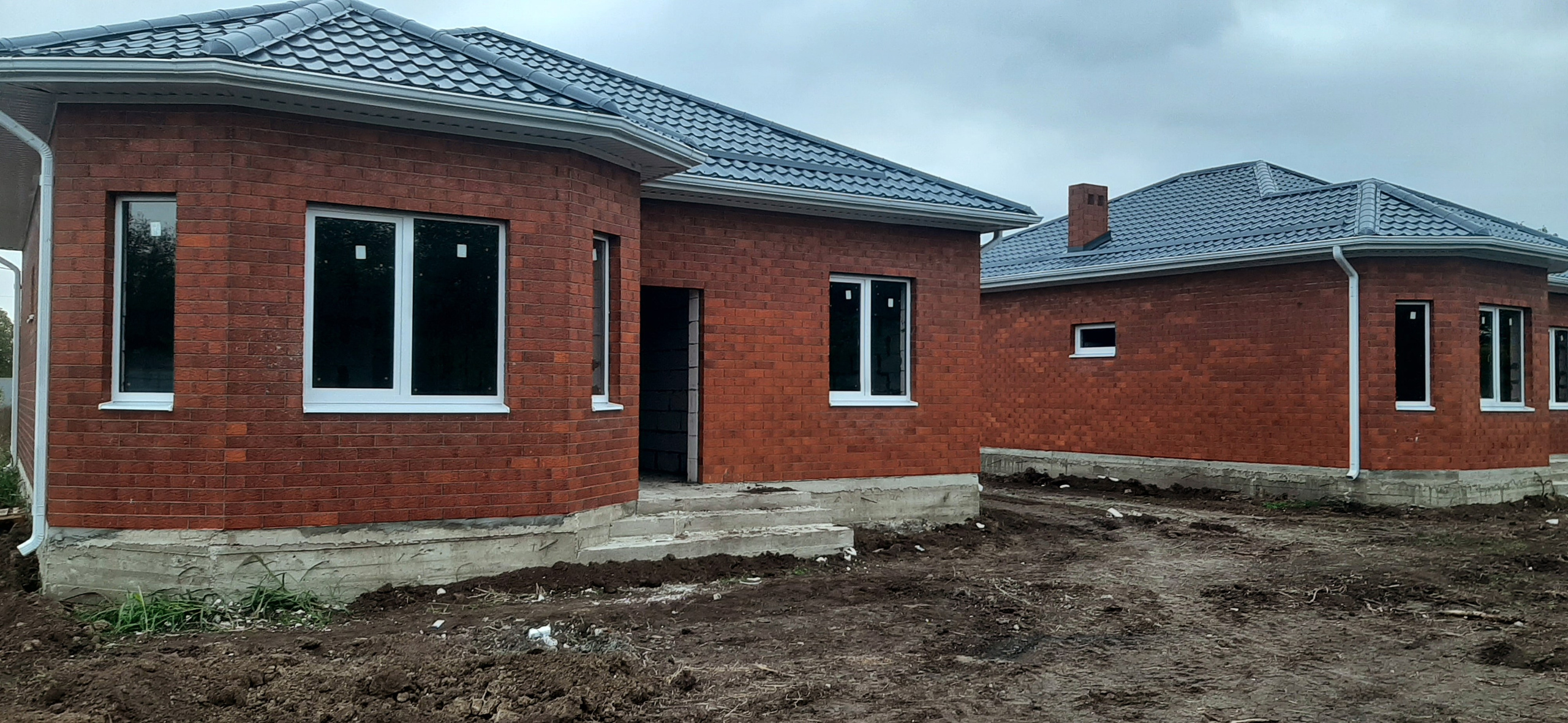 Просторное и функциональное жилье для комфортной загородной жизни на NikVillage.ru. NikVillage.ru — строительство уютных и современных загородных домов под ключ. Предлагаем комплексные решения: от выбора участка до создания