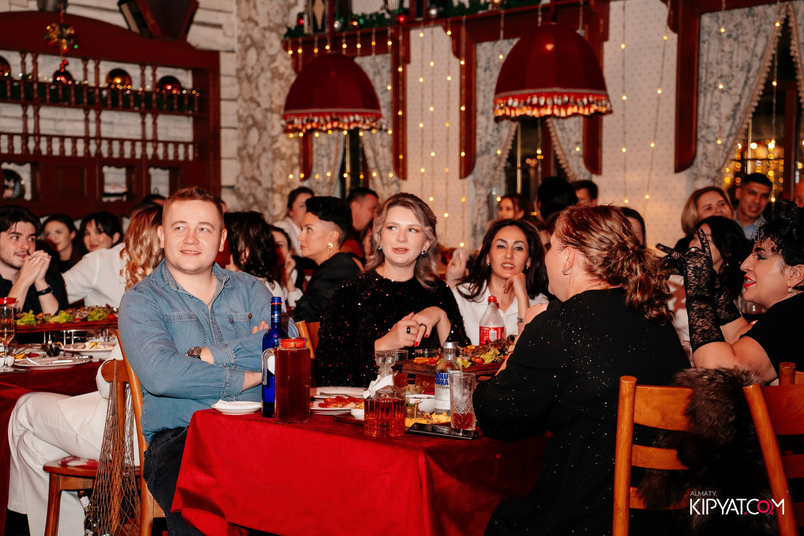 РЕСТОРАН МАРЬИНА РОЩА. КИПЯТКОМ АЛМАТЫ! Фотосъемка мероприятий в Алматы
