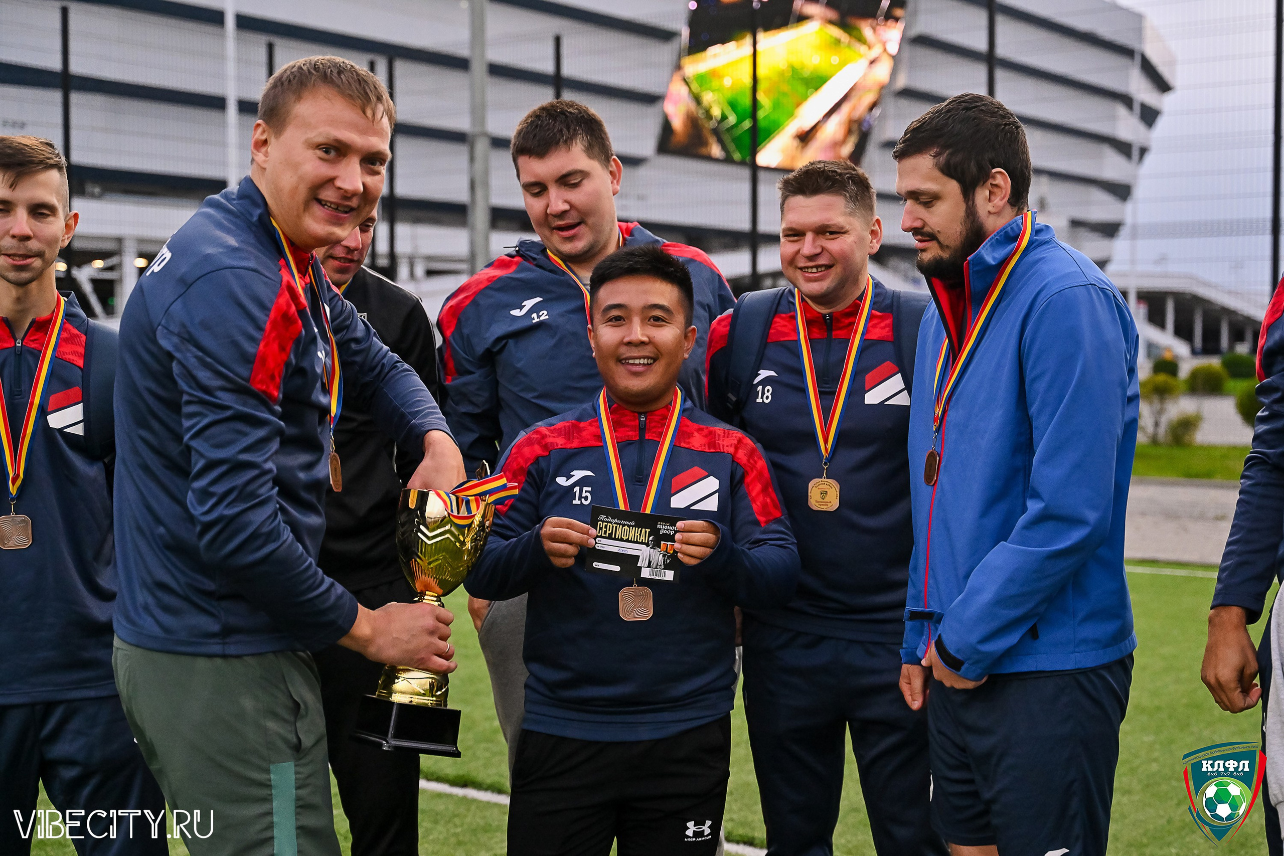 ФИНАЛЬНЫЕ МАТЧИ ПЛЕЙ-ОФФ XXl ЛЕТНЕГО КУБКА КАЛИНИНГРАДСКОЙ ЛФЛ. VIBECITY.RU Вайб Сити Ру Фоторепортажи Фотоотчеты Калининград