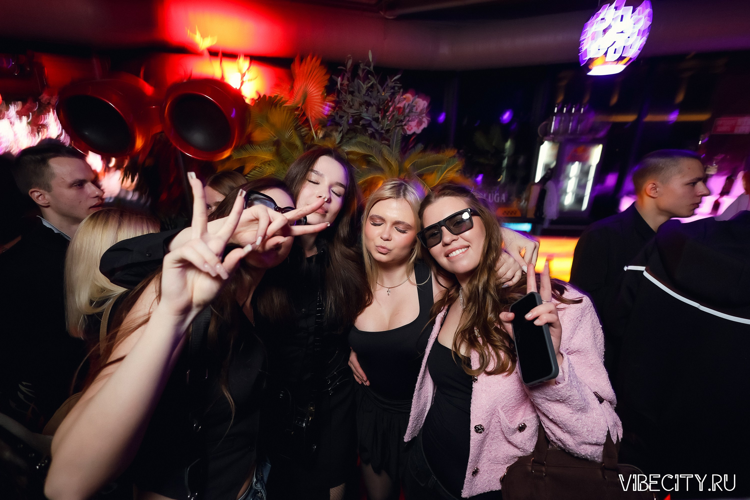 DOUBLE U. VIBECITY.RU Вайб Сити Ру Фоторепортажи Фотоотчеты Калининград