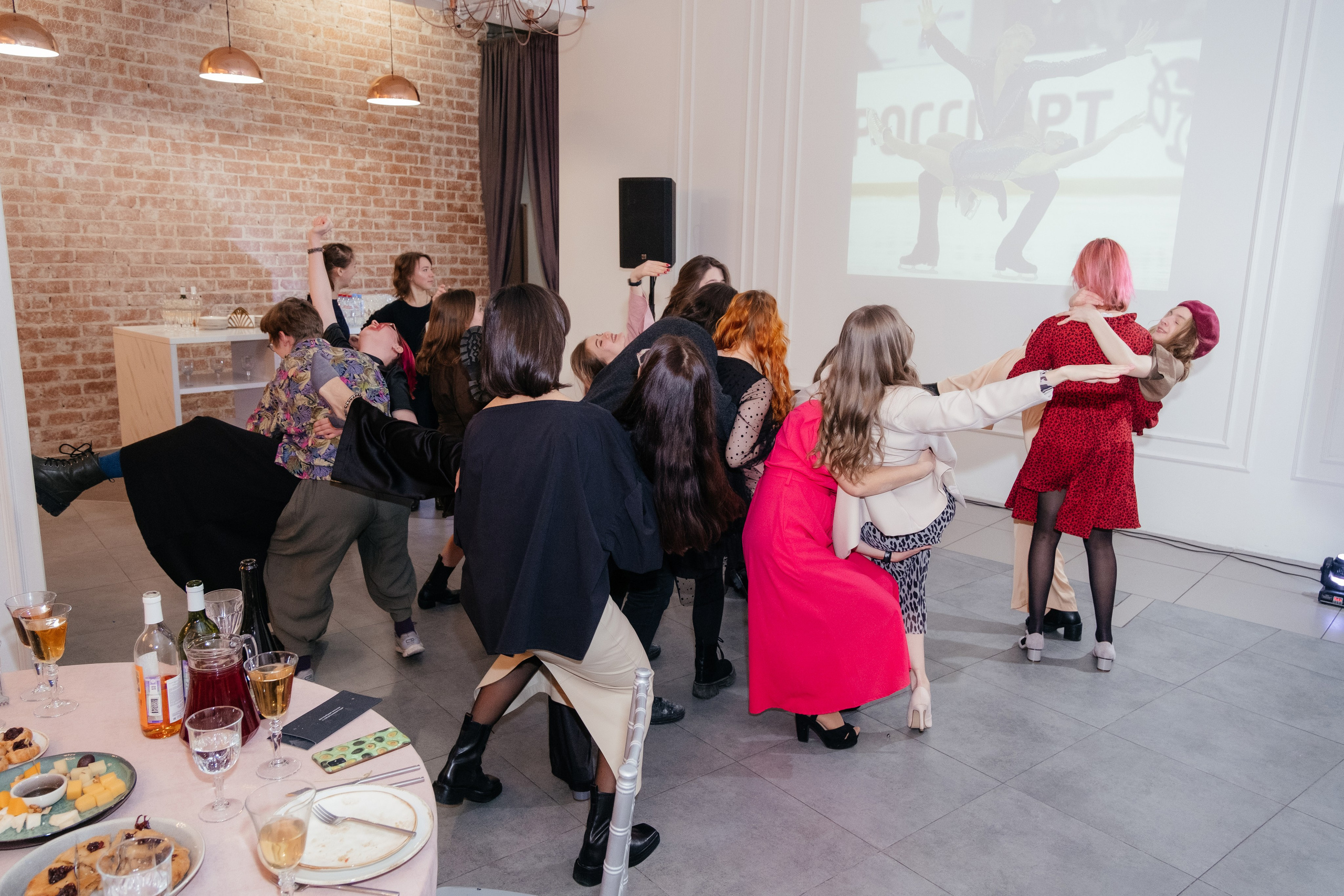 Фотосъемка корпоратива в Екатеринбурге. Свадебный фотограф в Екатеринбурге — заказ профессиональной фотосесии, все виды фотосъемки