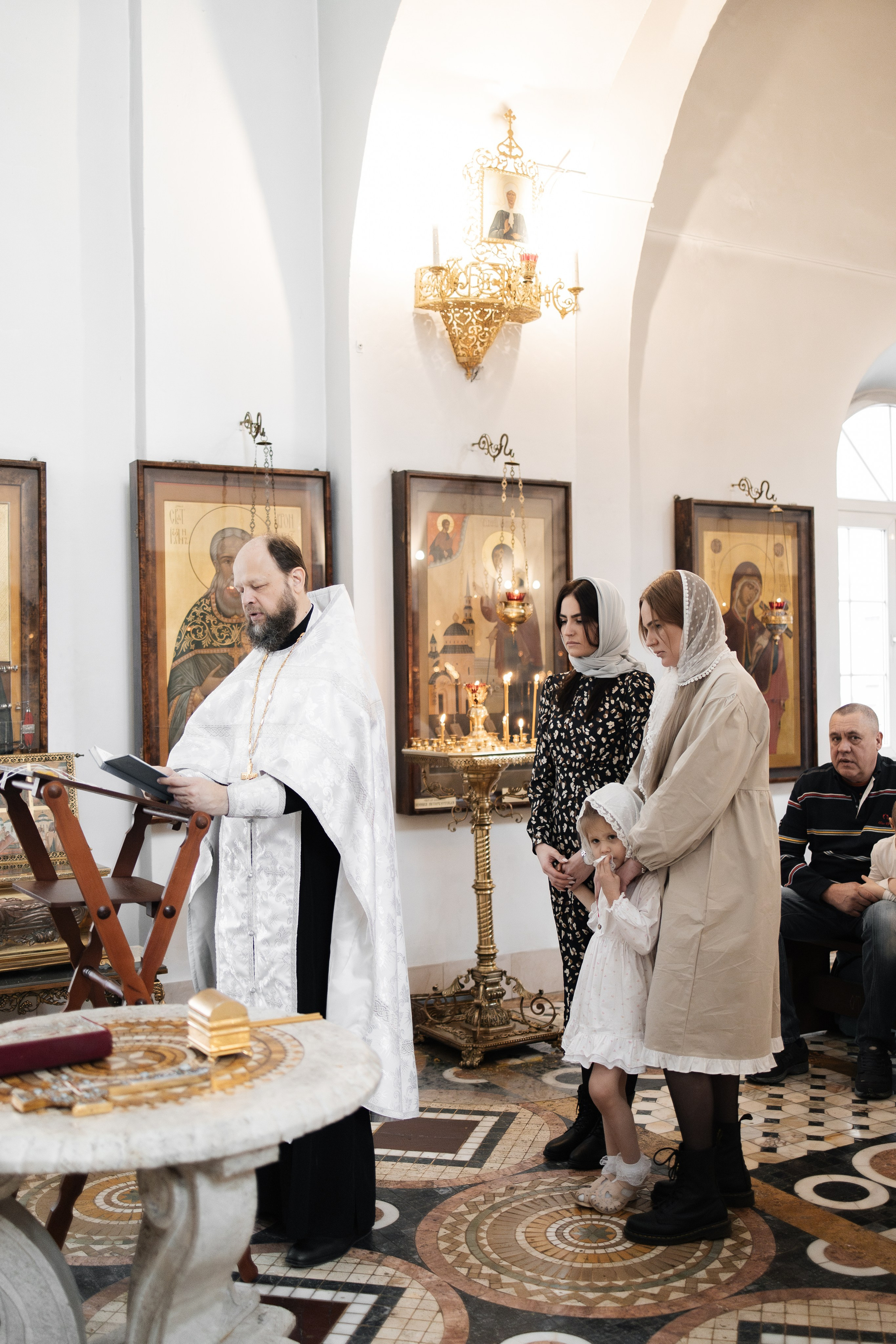 Крещение в Храме Димитрия Солунского на Благуше. Семейный и lovestory фотограф в Москве Светлана Коняхина