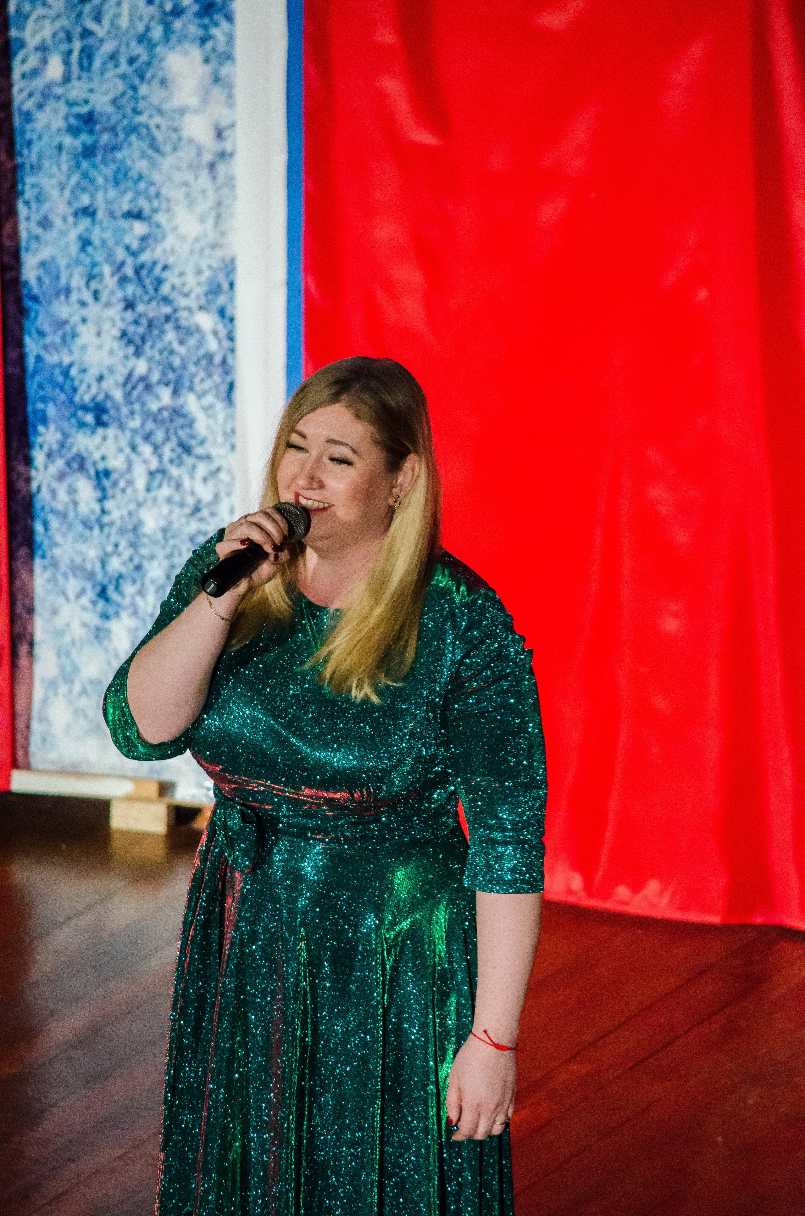 14 декабря, г. Омск. Золотое яблочко