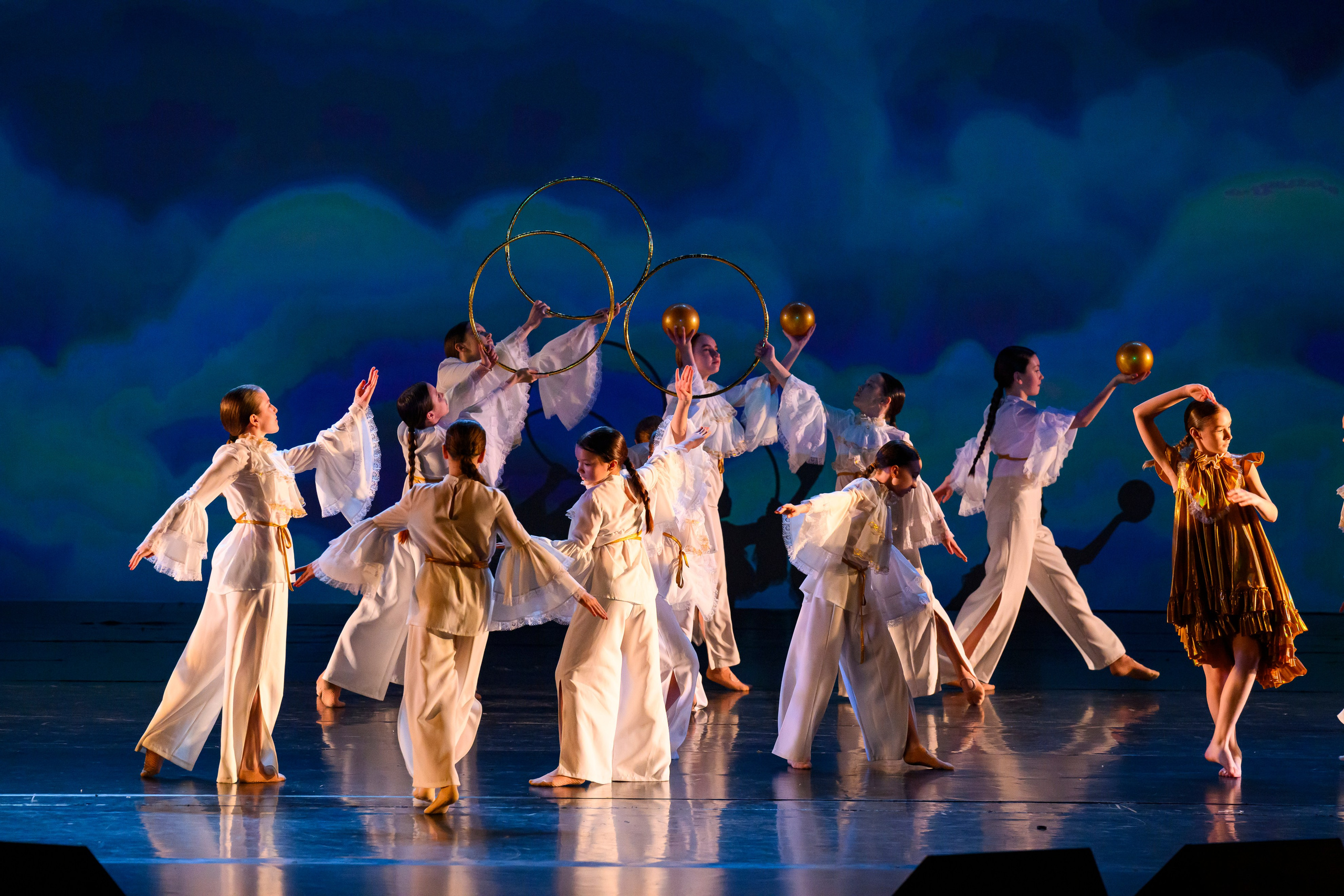 23 апреля, часть 1, БКЗ Октябрьский, г. Санкт-Петербург. Золотое яблочко