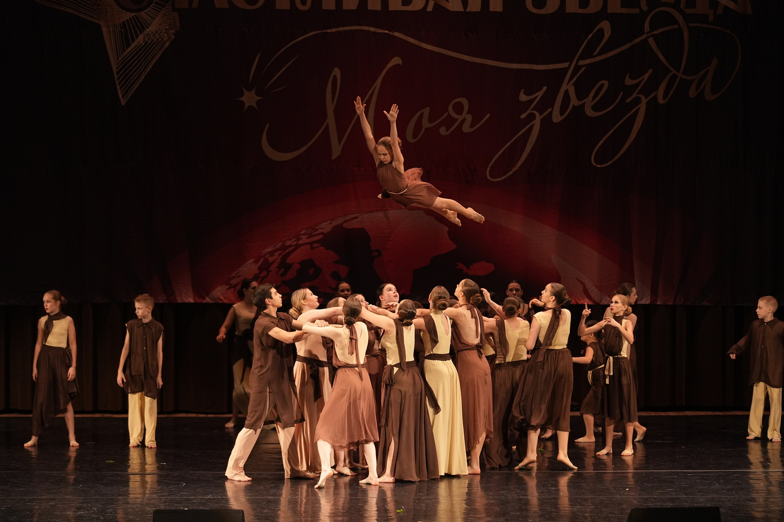 7 декабря, блок 2, г. Москва. Золотое яблочко