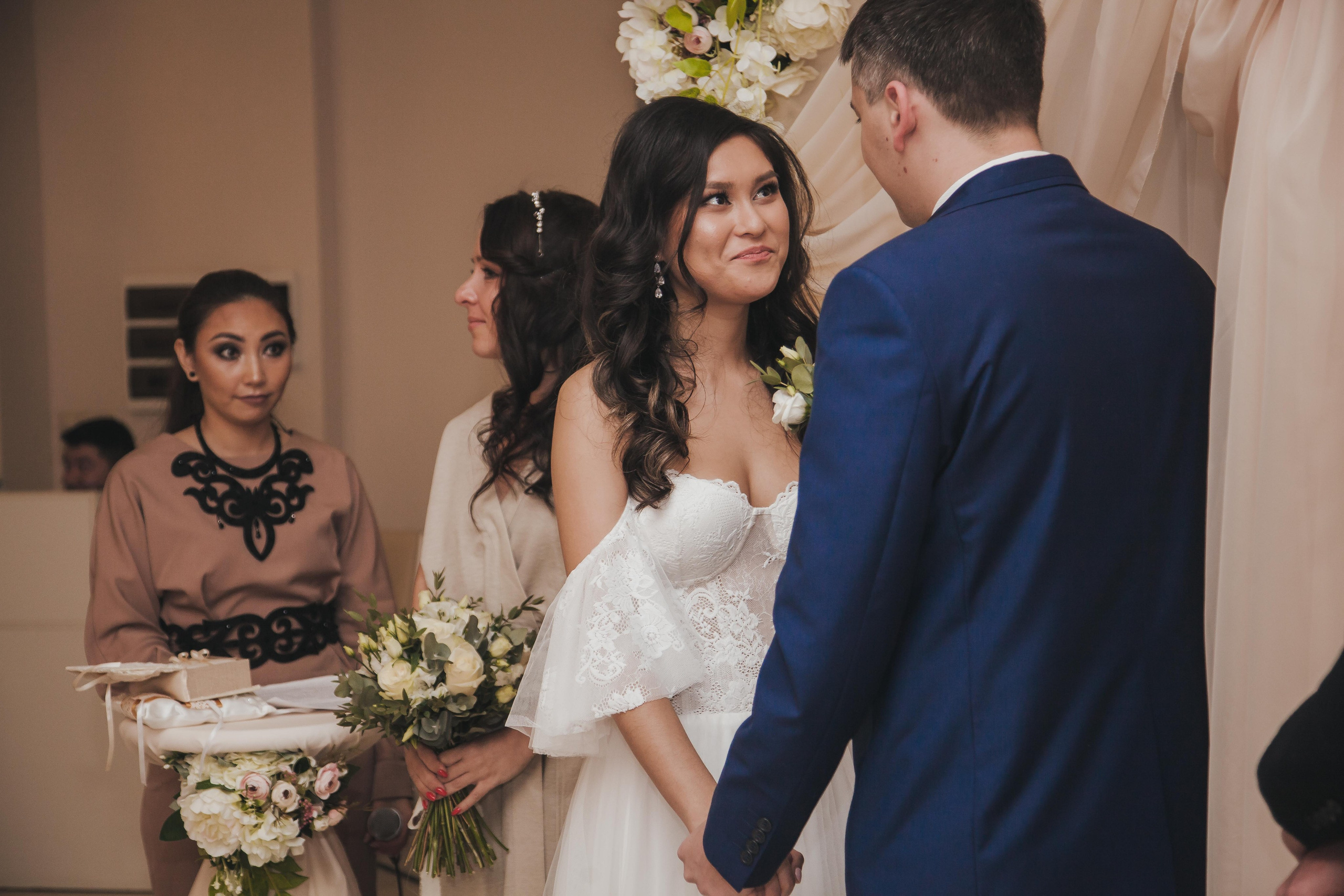 Сборы невесты в студии, зима. Креативный и женский Фотограф Омске Наталья Лебедева