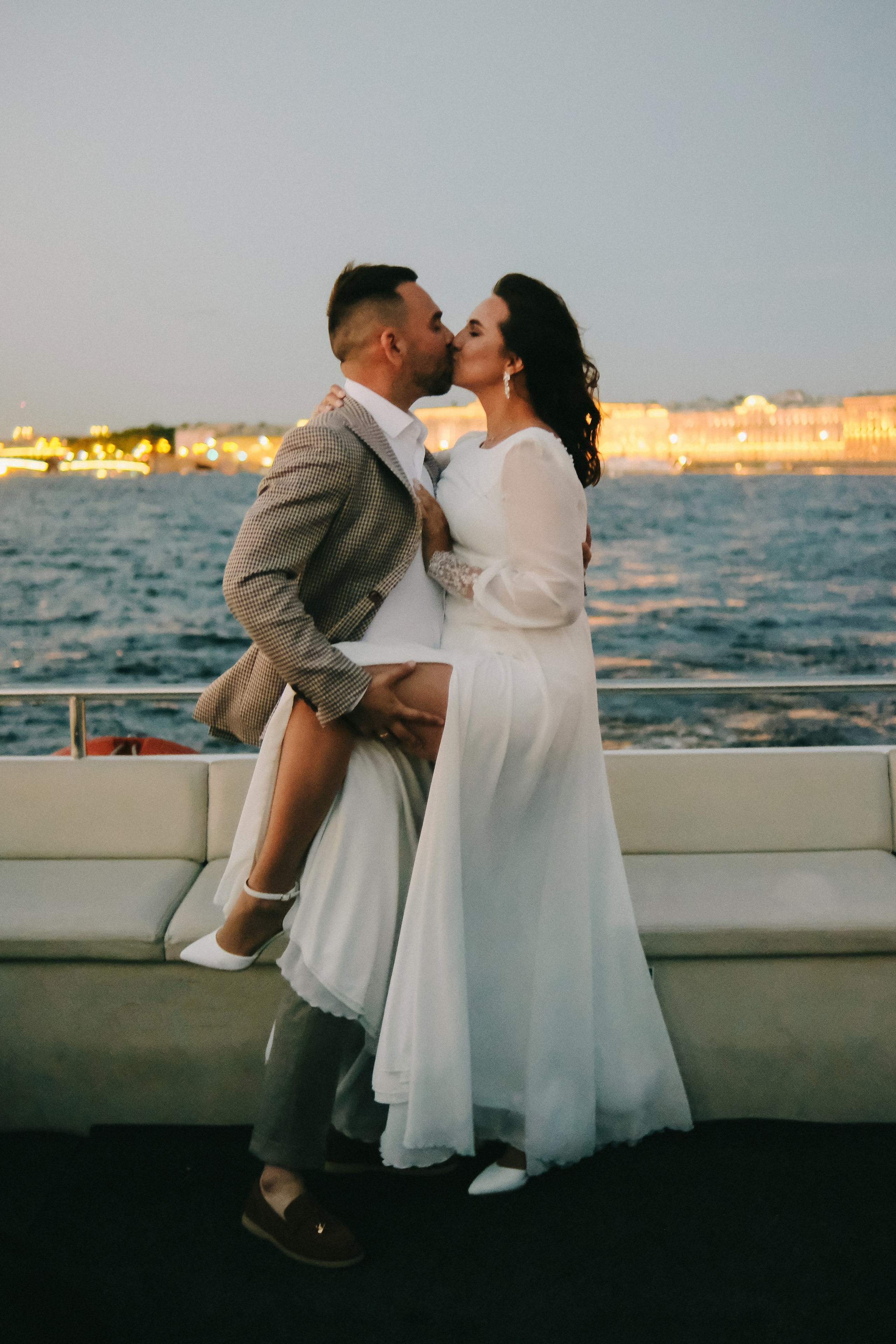 Свадебные истории. Фотограф сюжетных съемок и портретов в Санкт-Петербурге и Москве Стася Ефремова